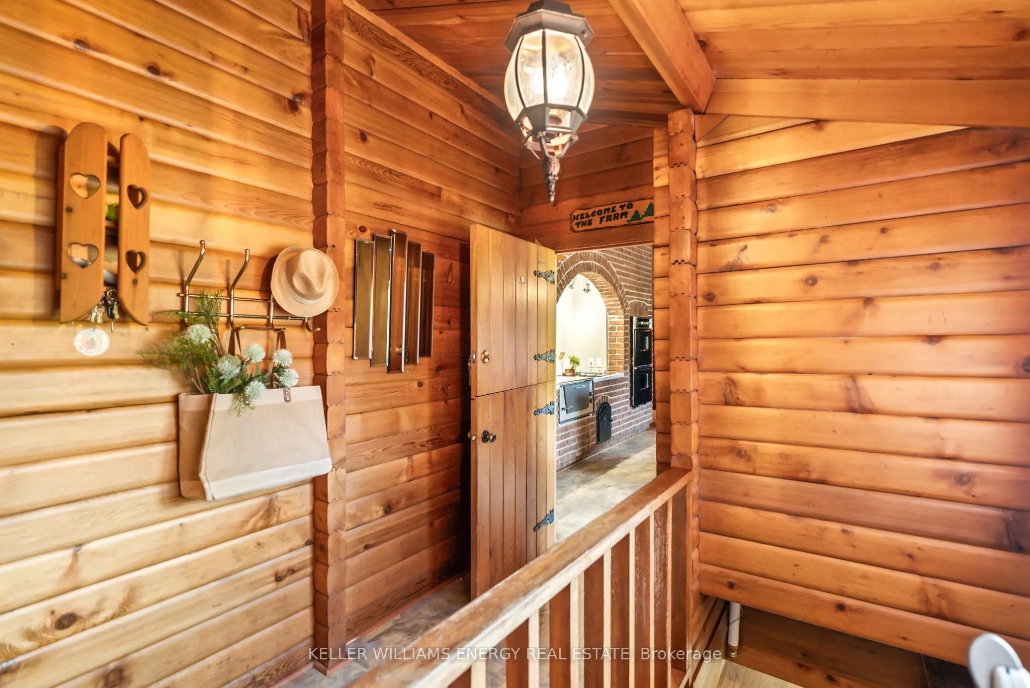 7368 Mercer Road