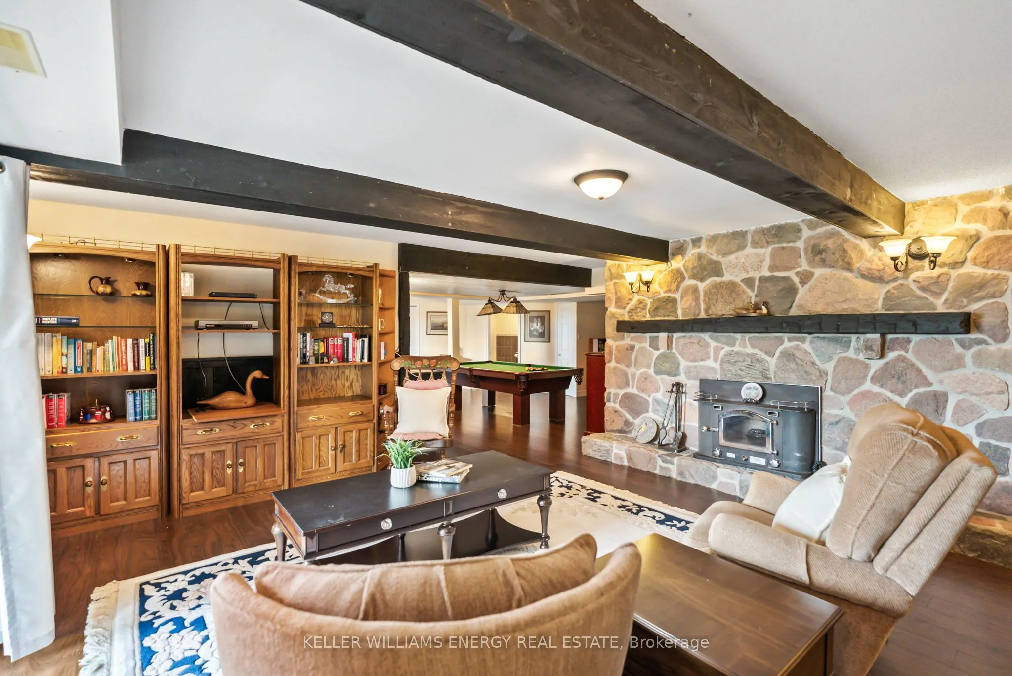 7368 Mercer Road