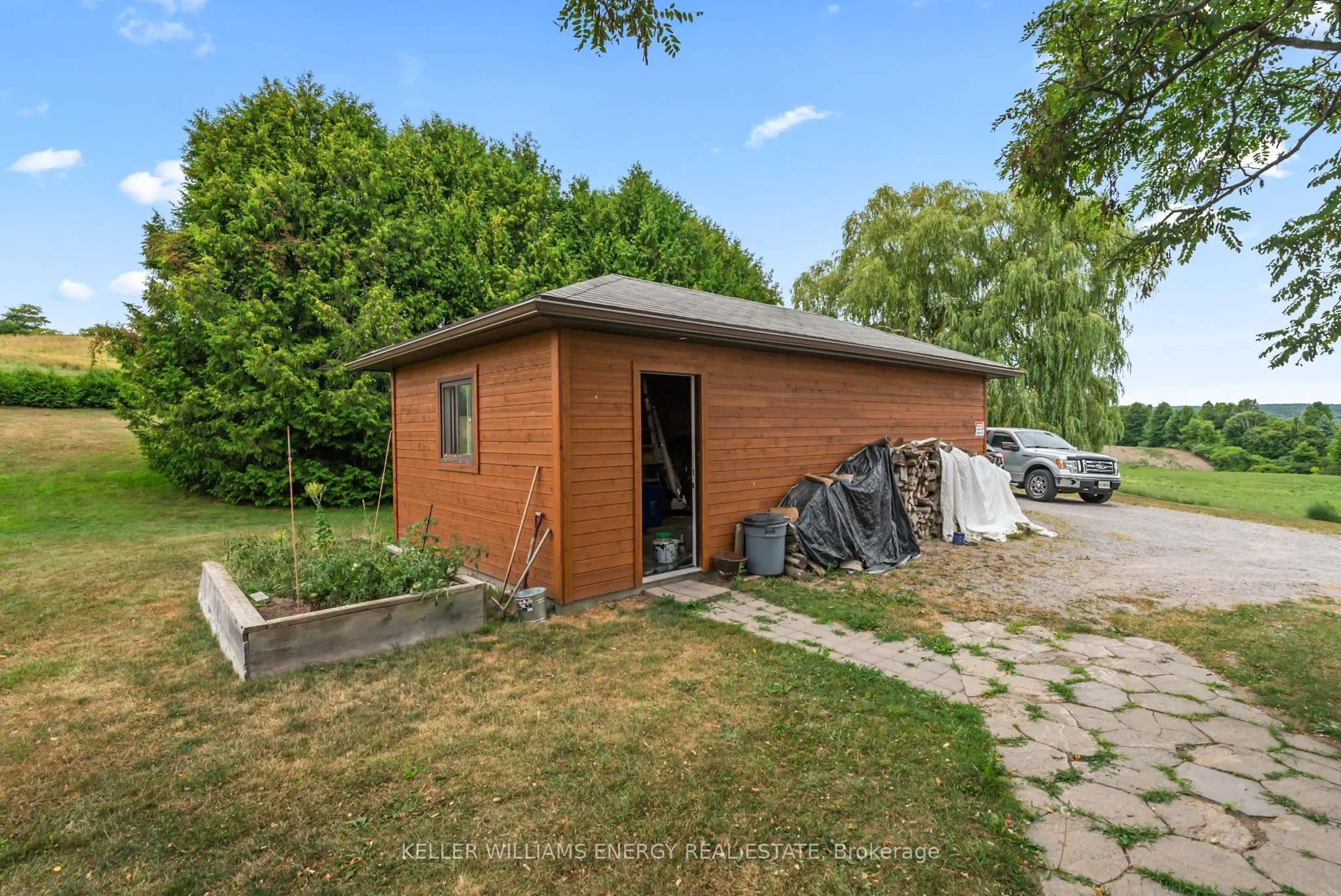7368 Mercer Road
