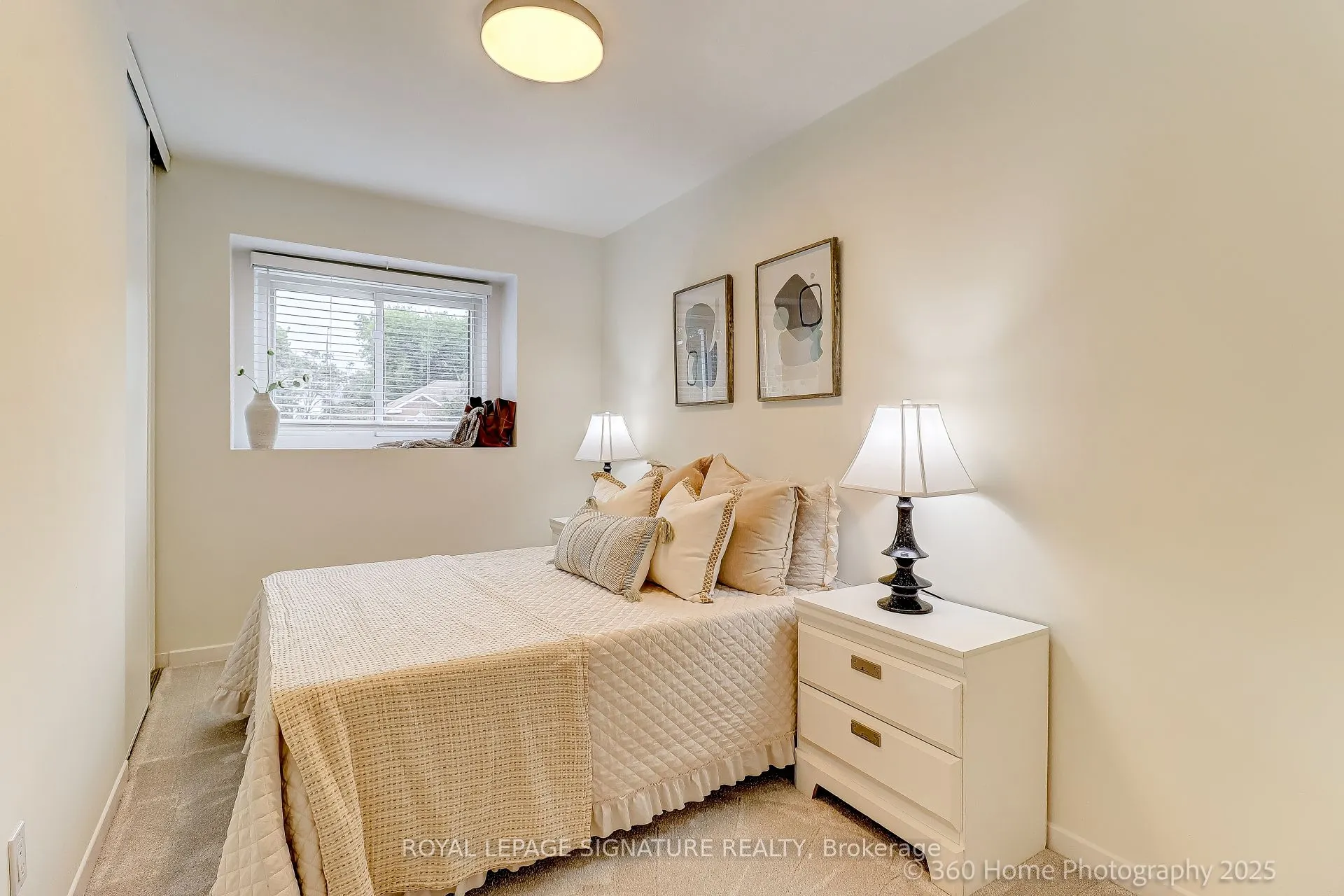 1943 Faylee Crescent