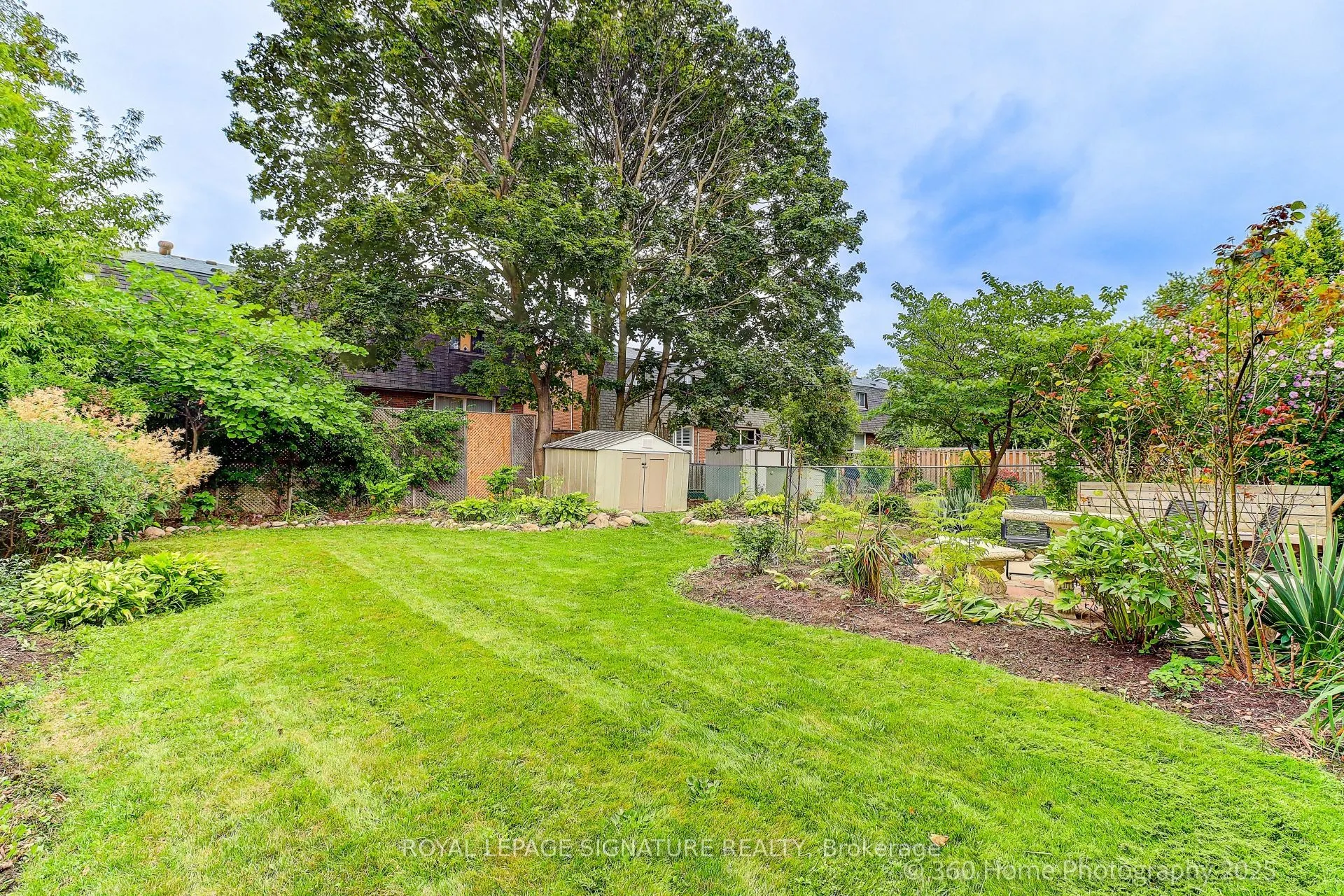 1943 Faylee Crescent