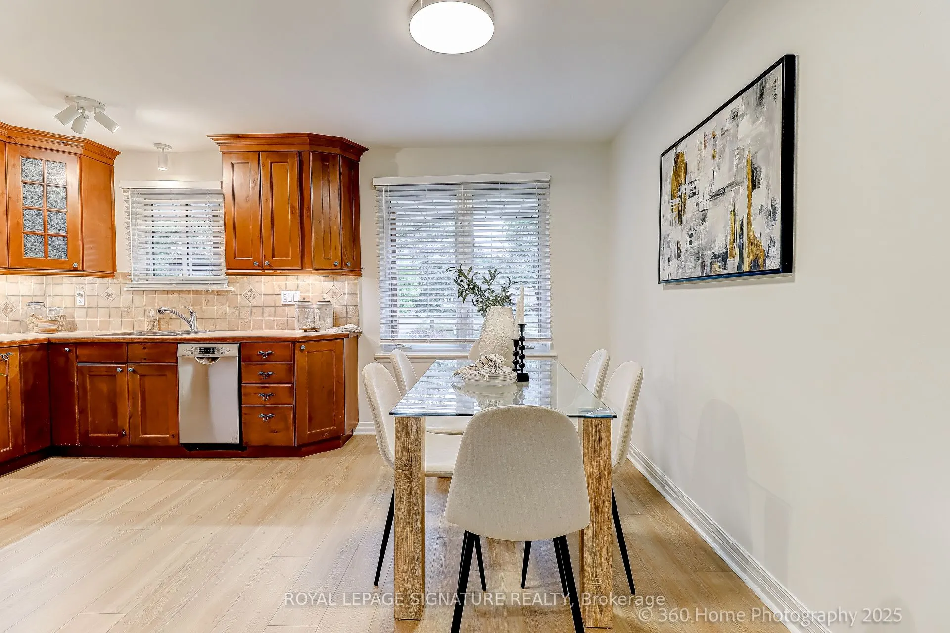 1943 Faylee Crescent