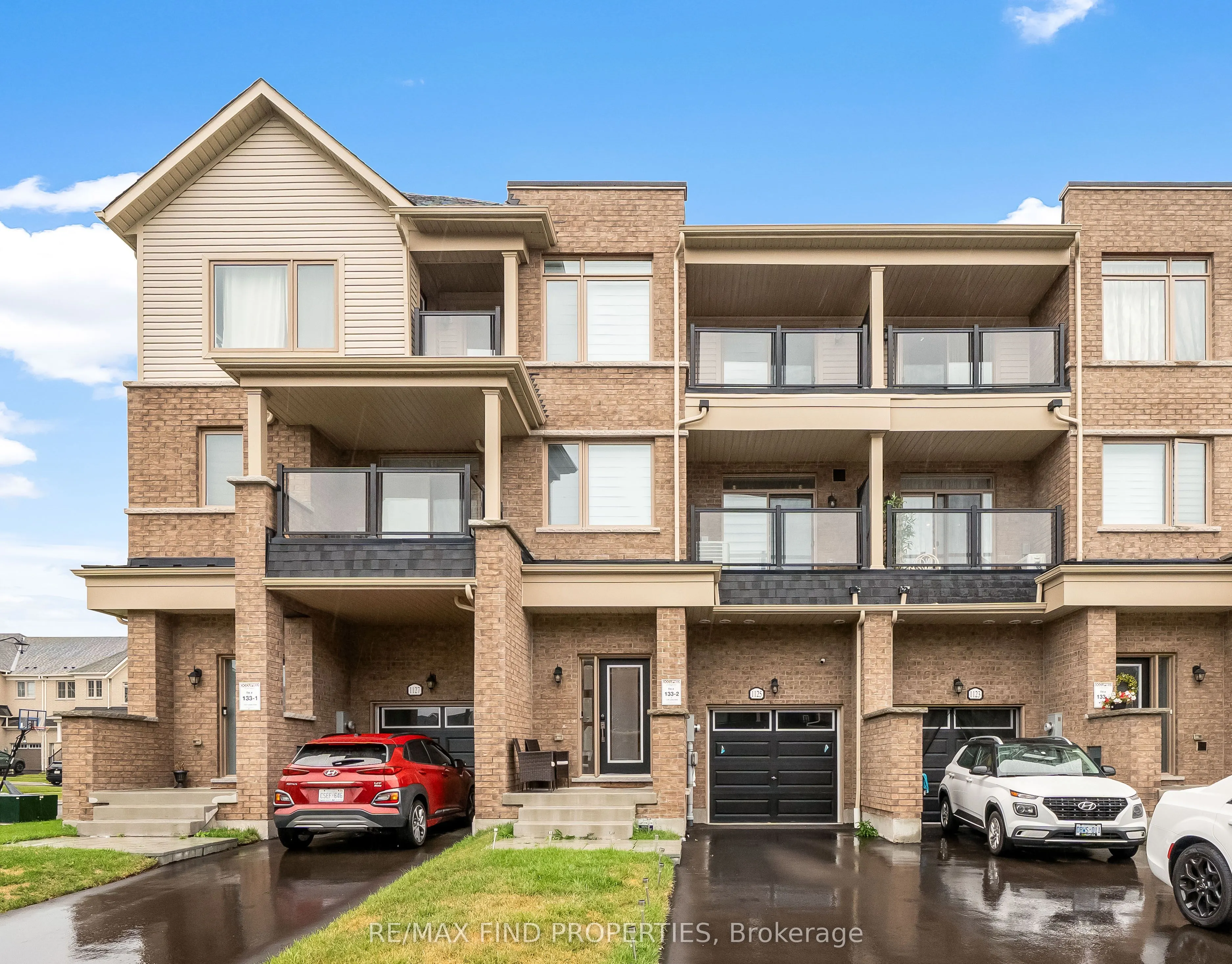 1125 Lockie Drive
