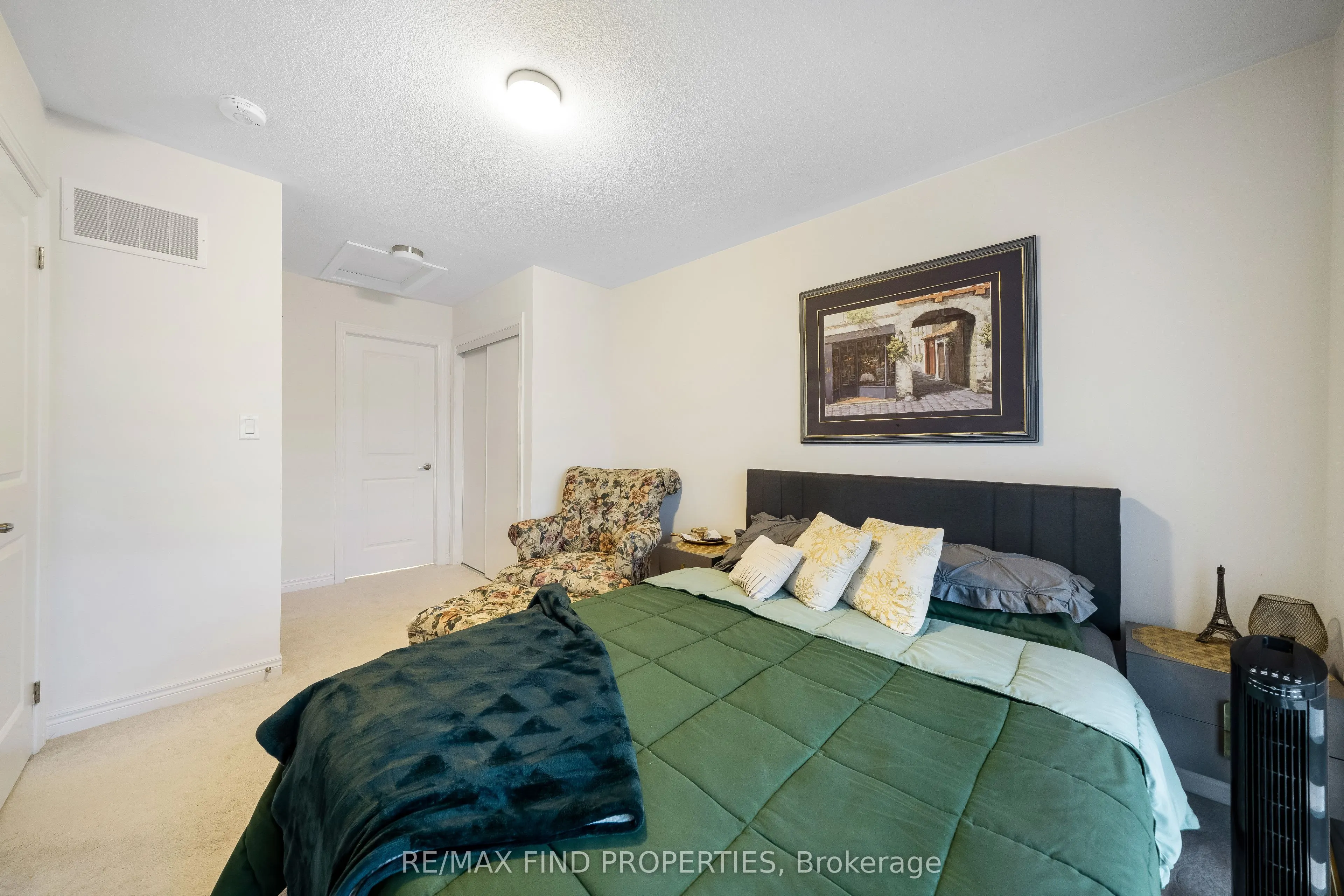 1125 Lockie Drive