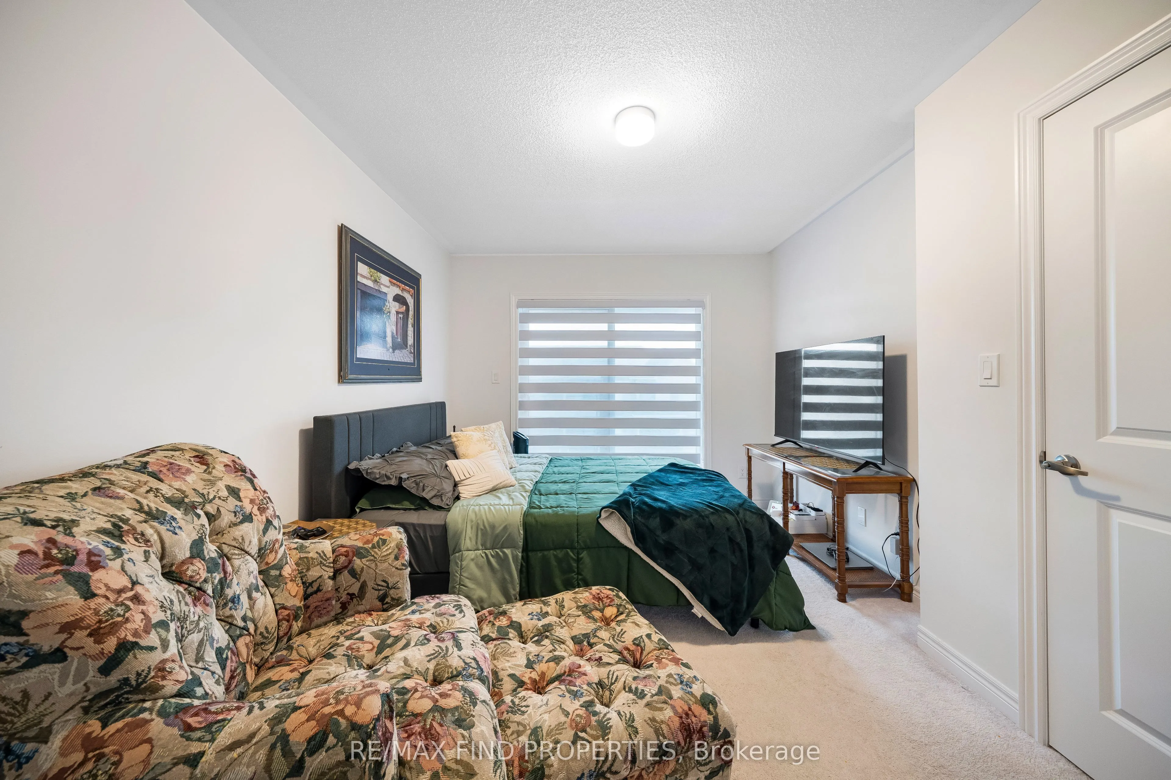 1125 Lockie Drive