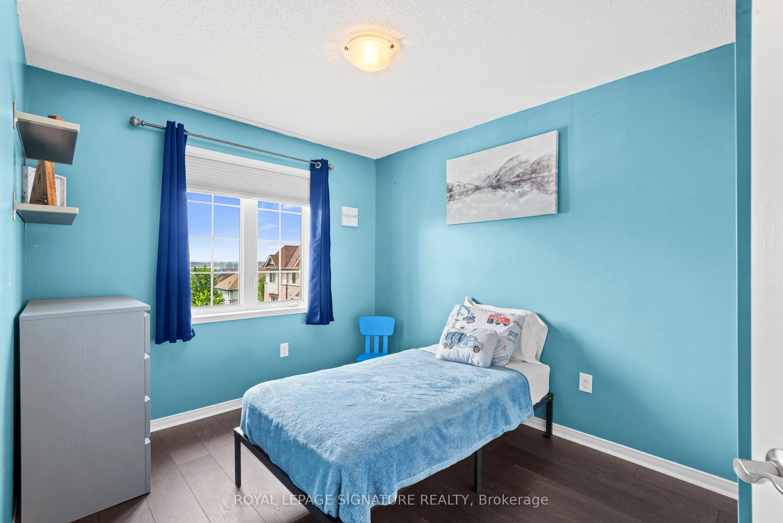 898 Audley Road N