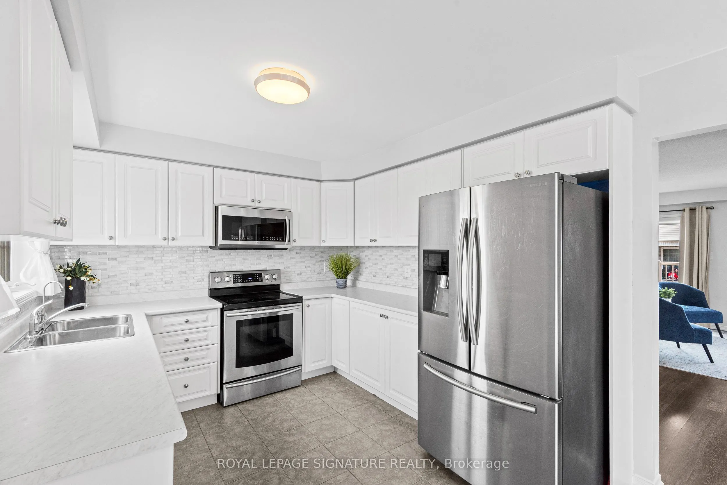 898 Audley Road N