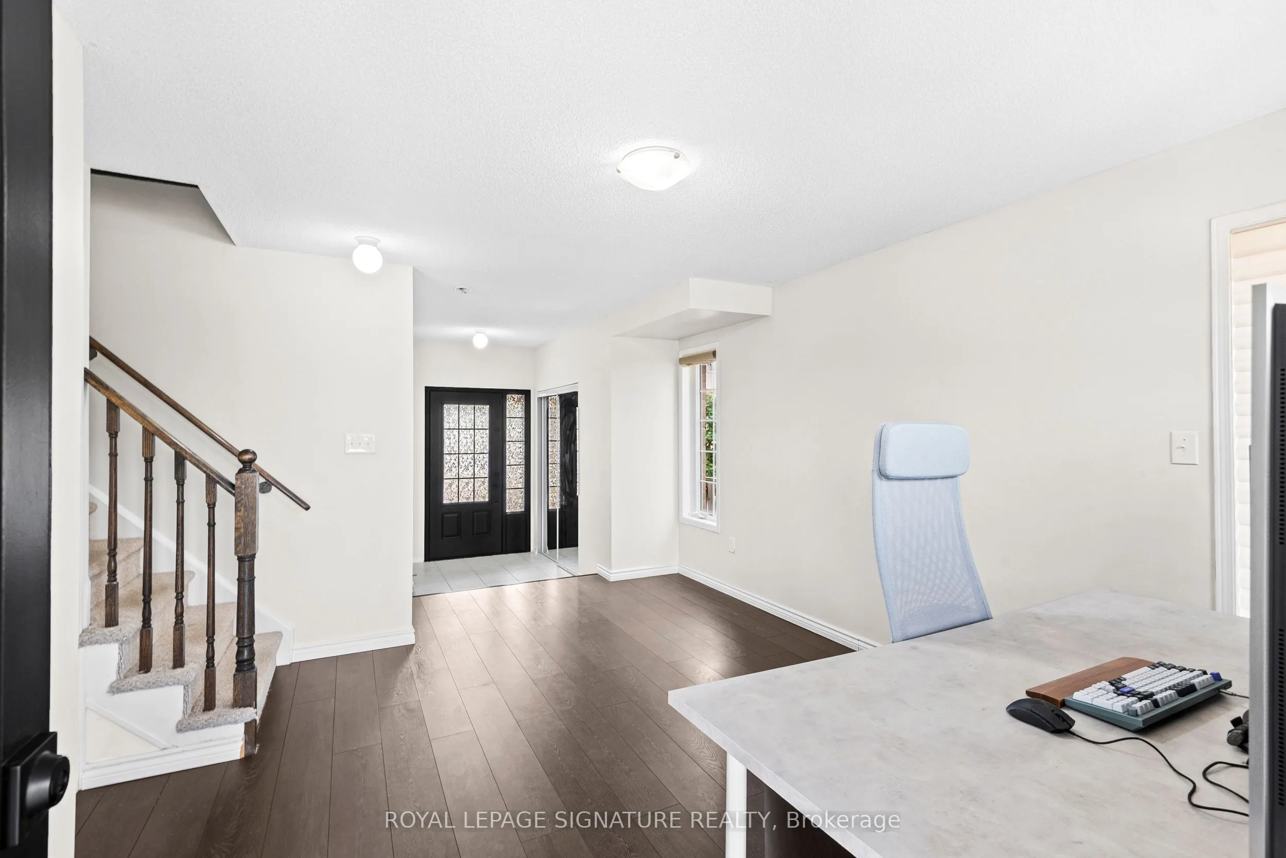 898 Audley Road N