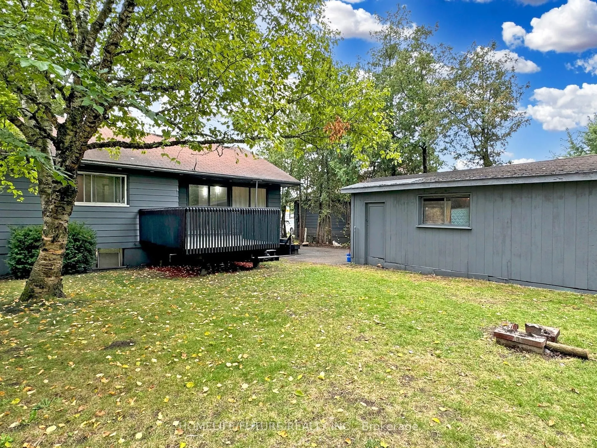 1500 Simcoe Street N