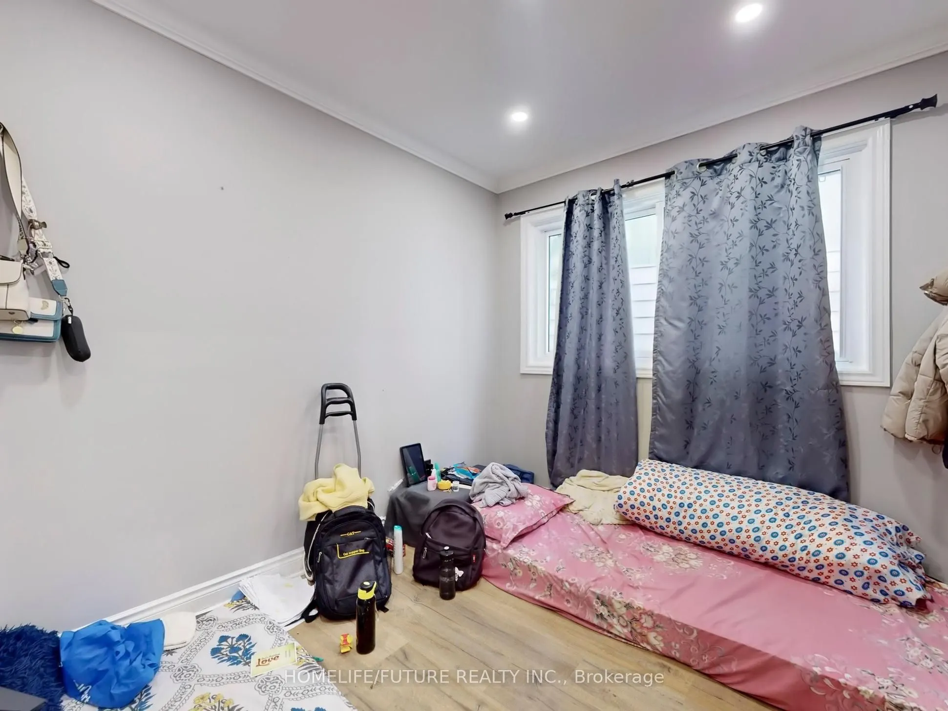 1500 Simcoe Street N