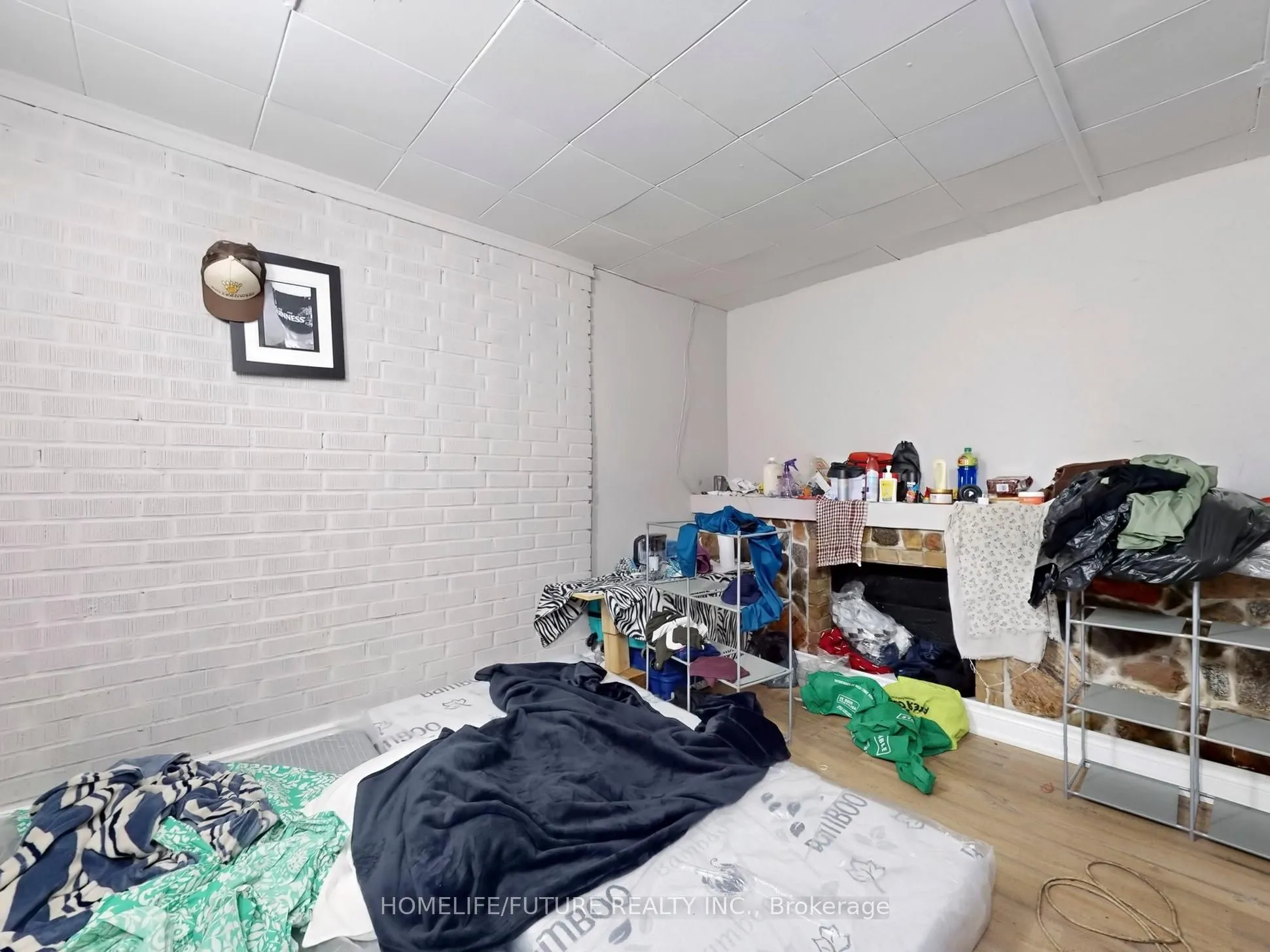 1500 Simcoe Street N