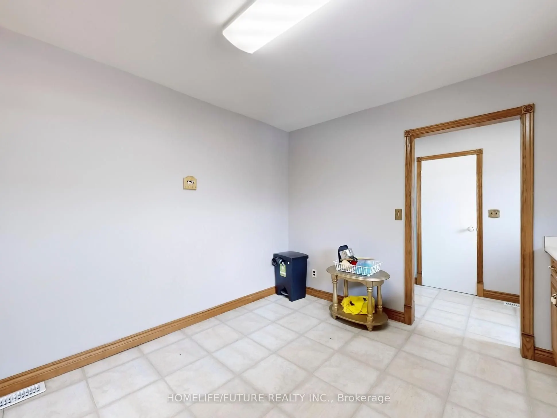 1500 Simcoe Street N