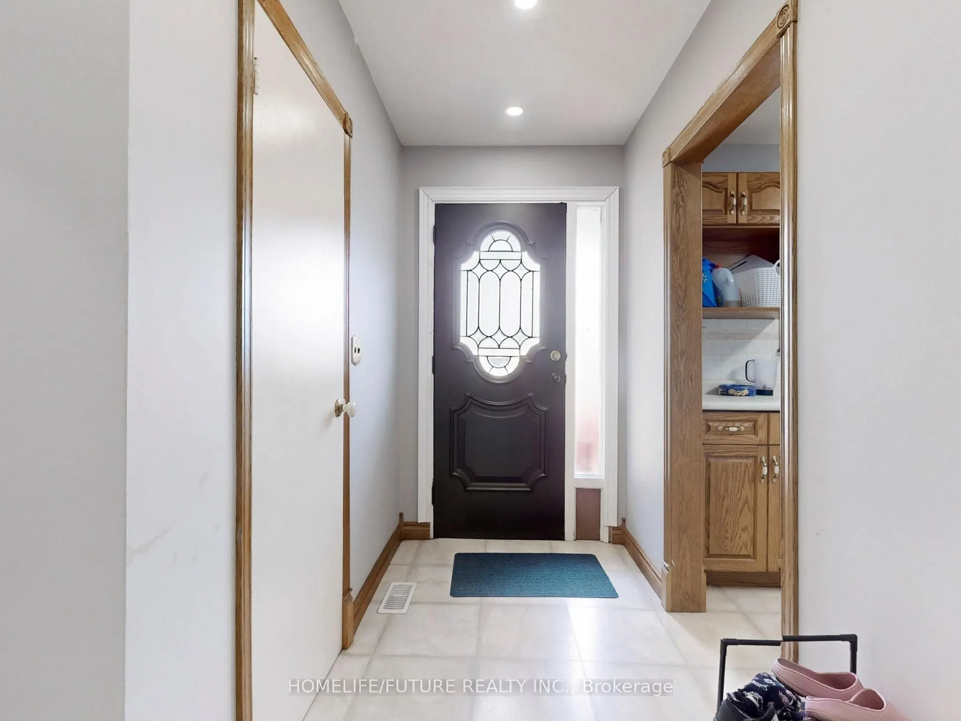 1500 Simcoe Street N