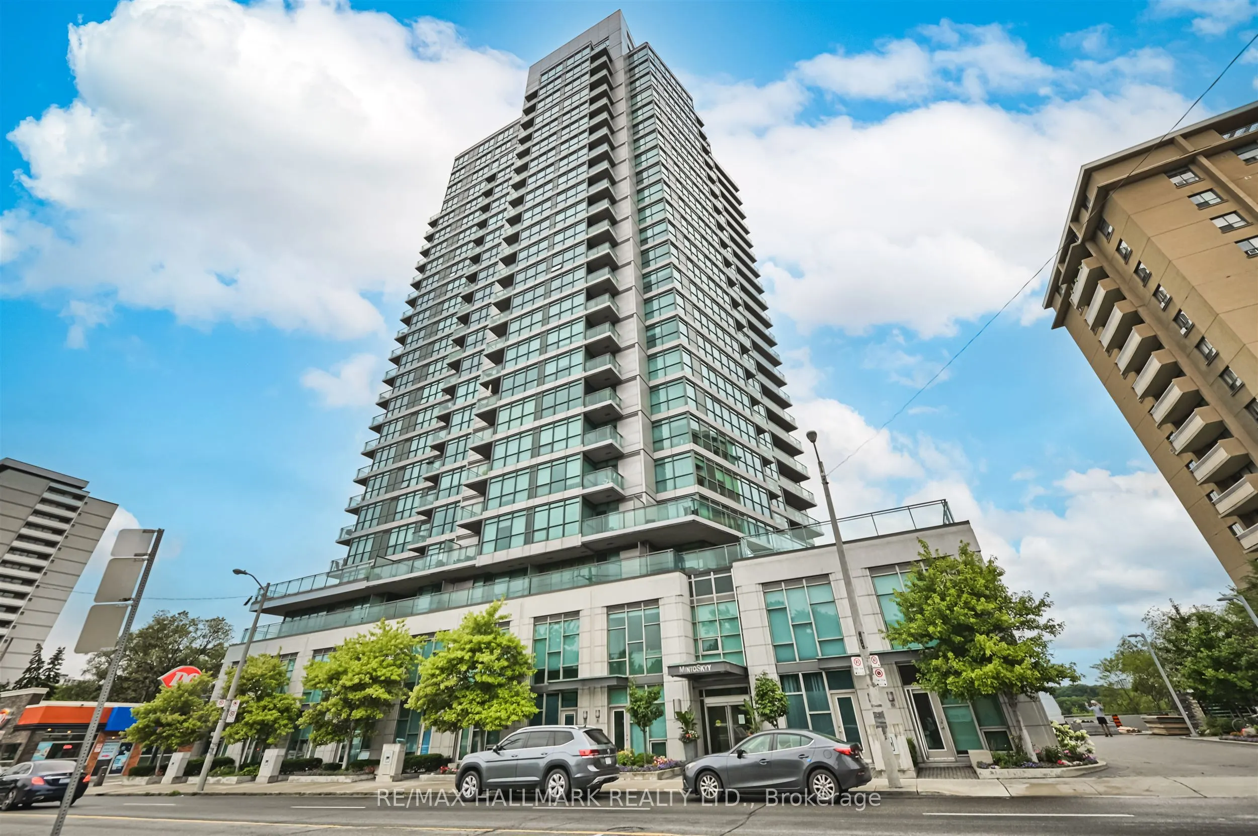 1048 Broadview Avenue, #302