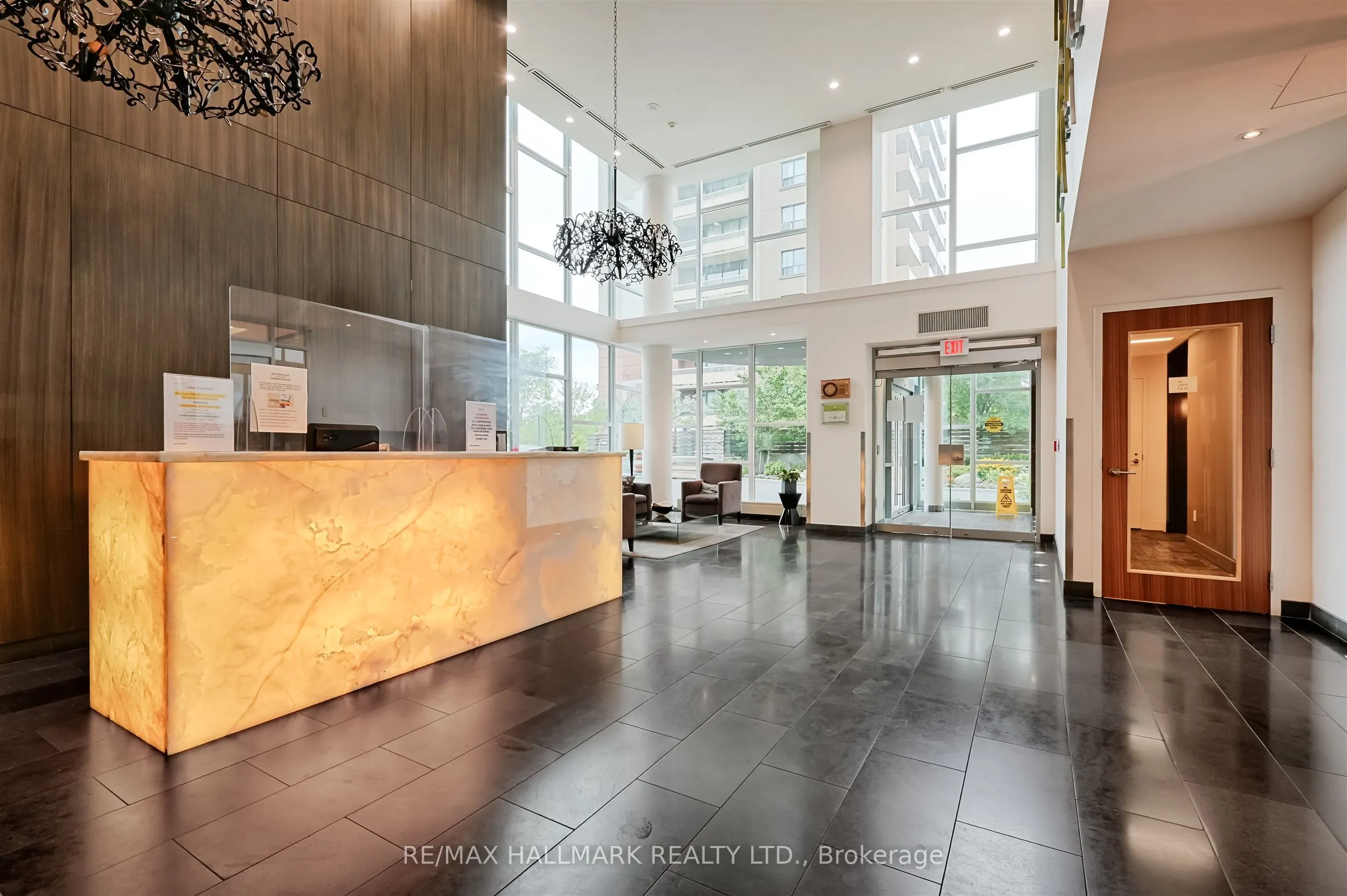 1048 Broadview Avenue, #302