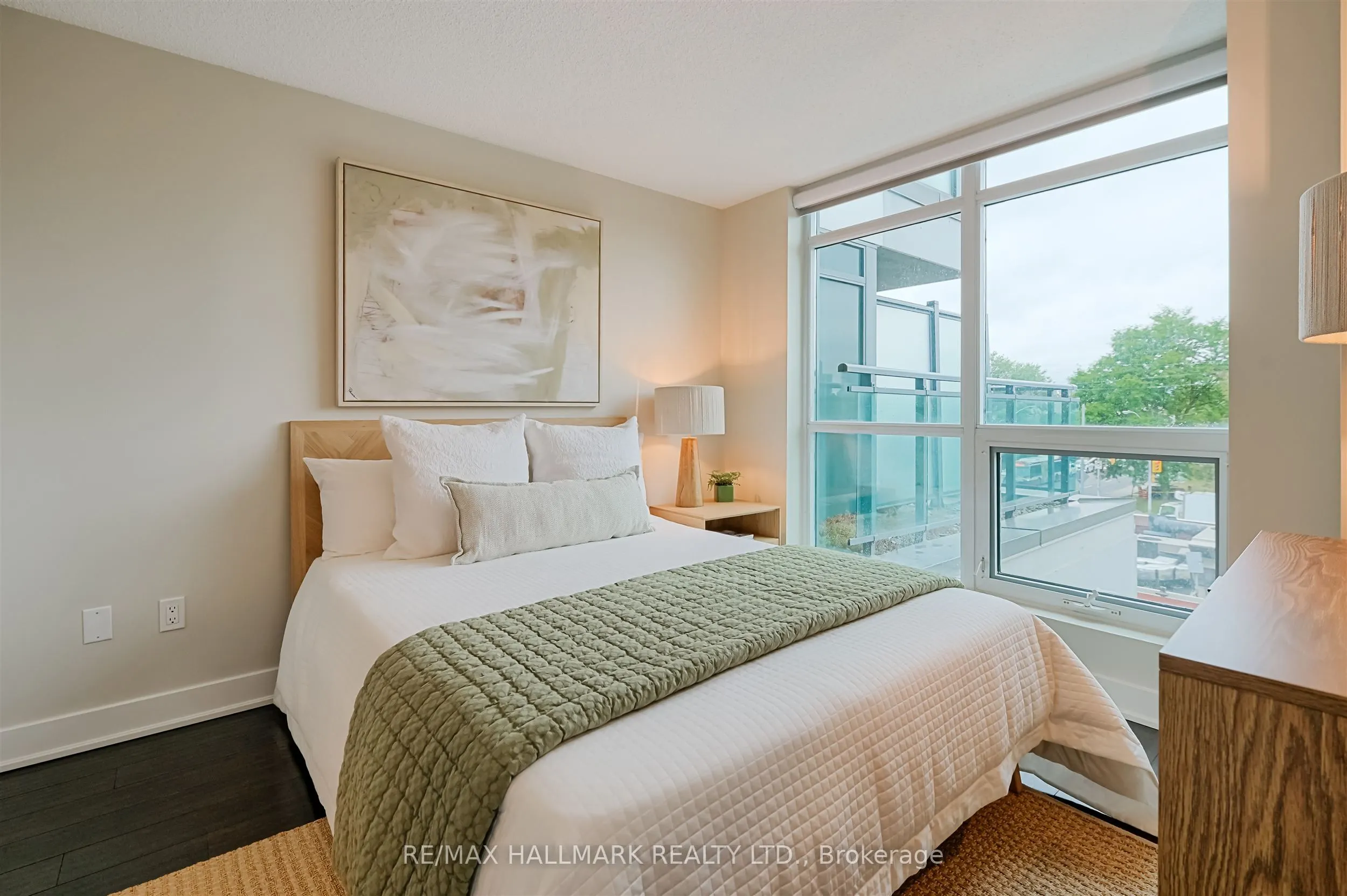 1048 Broadview Avenue, #302