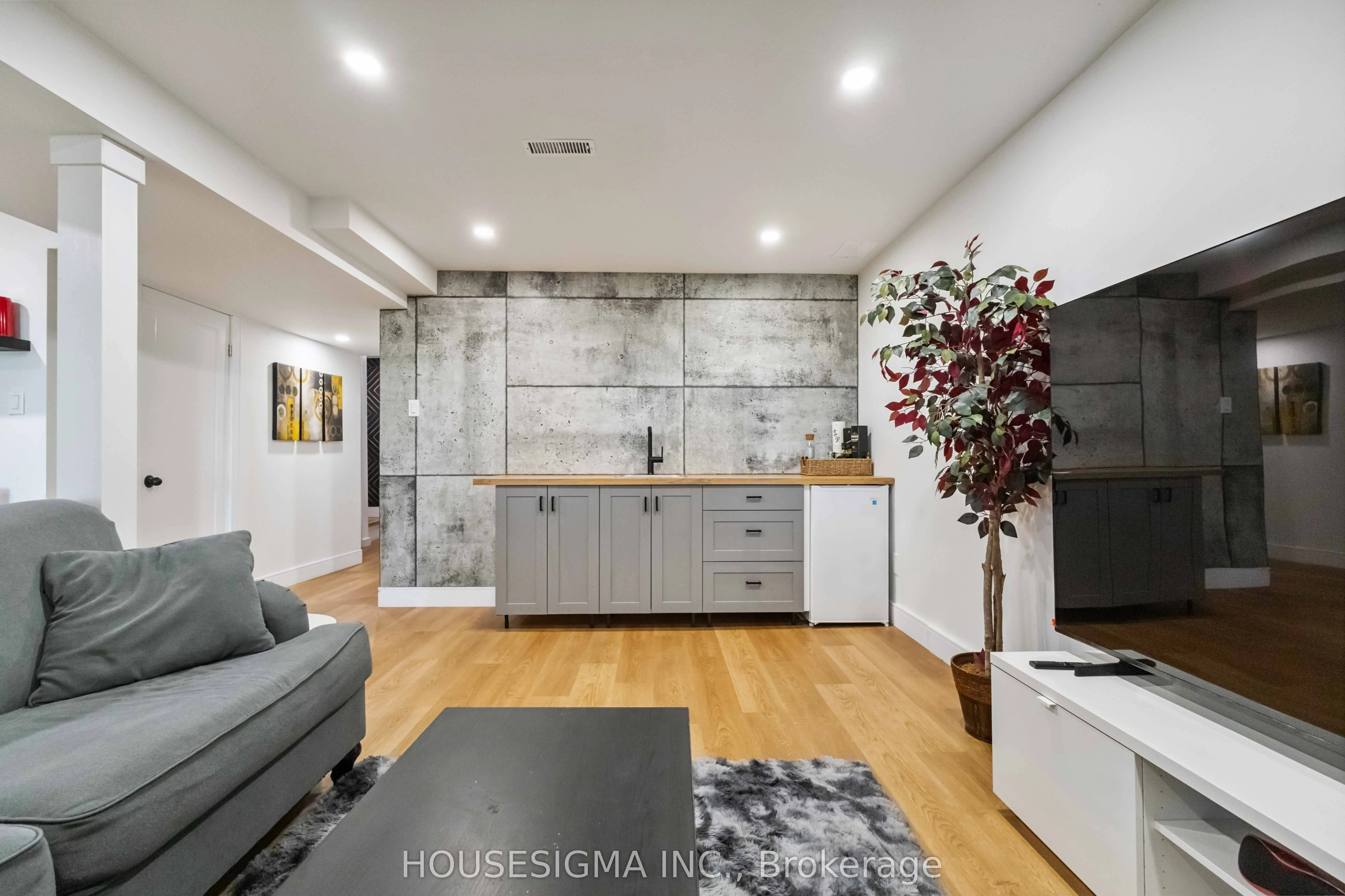 1430 Palmetto Drive
