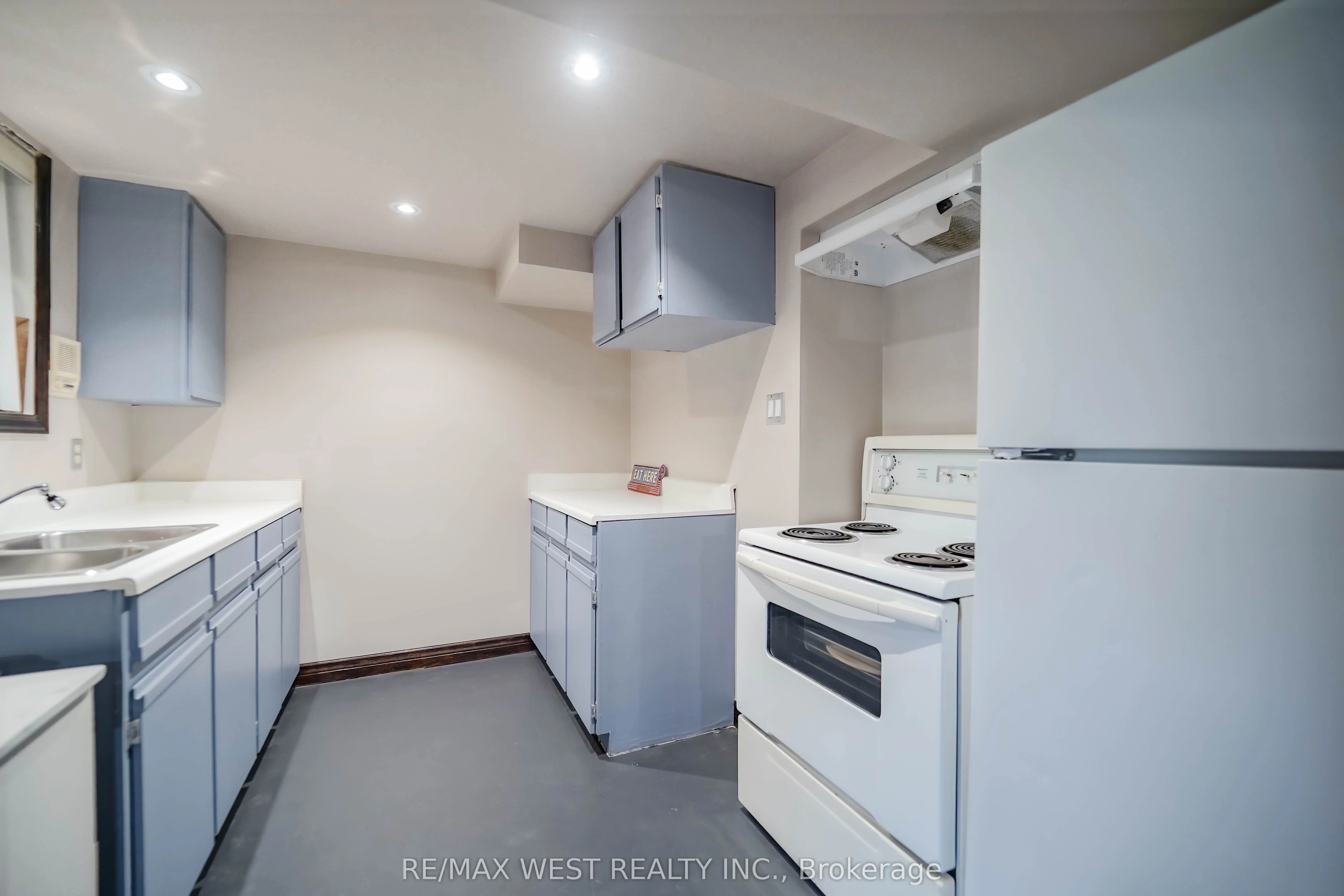 354 Blackthorn Street