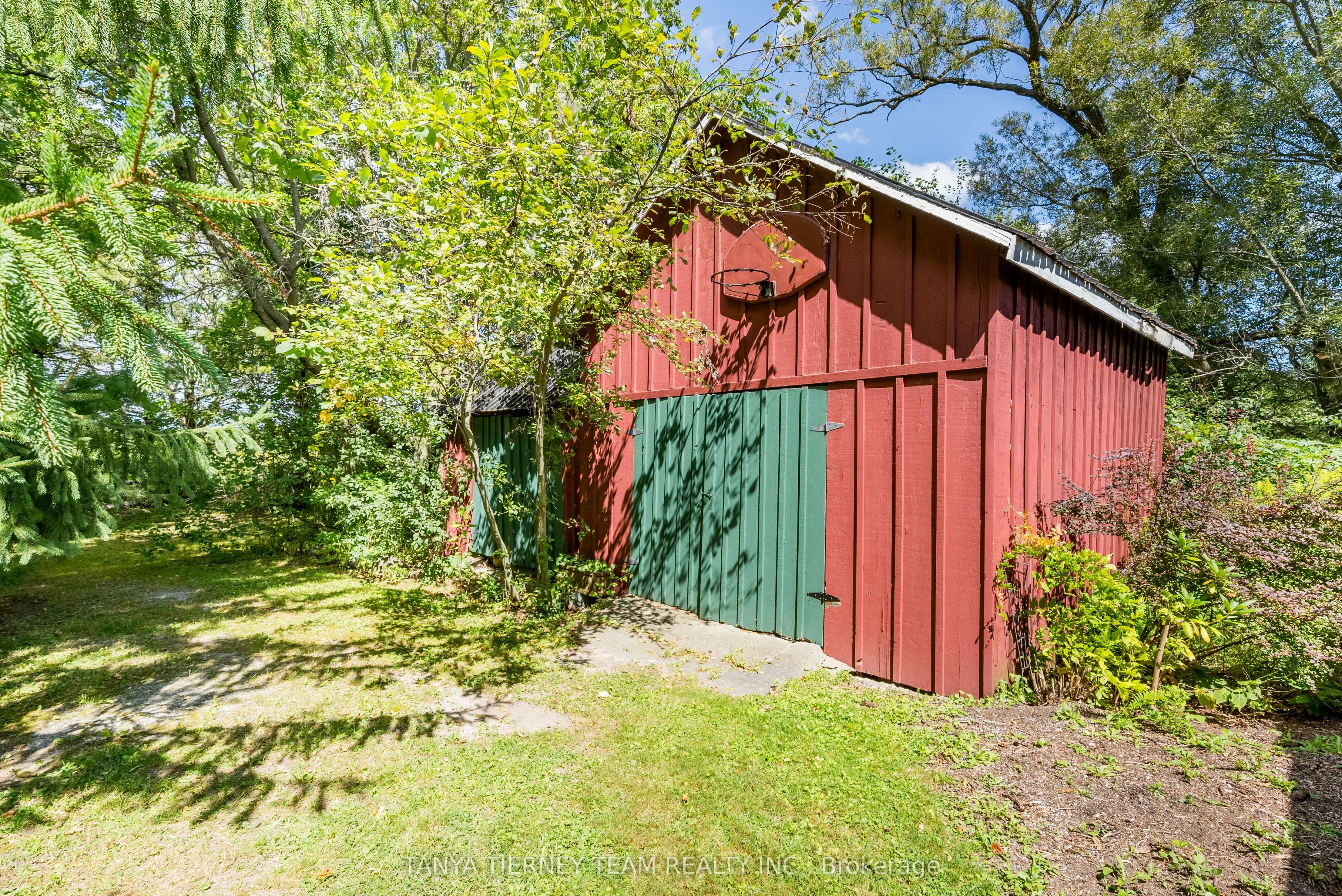 130 Myrtle Road E