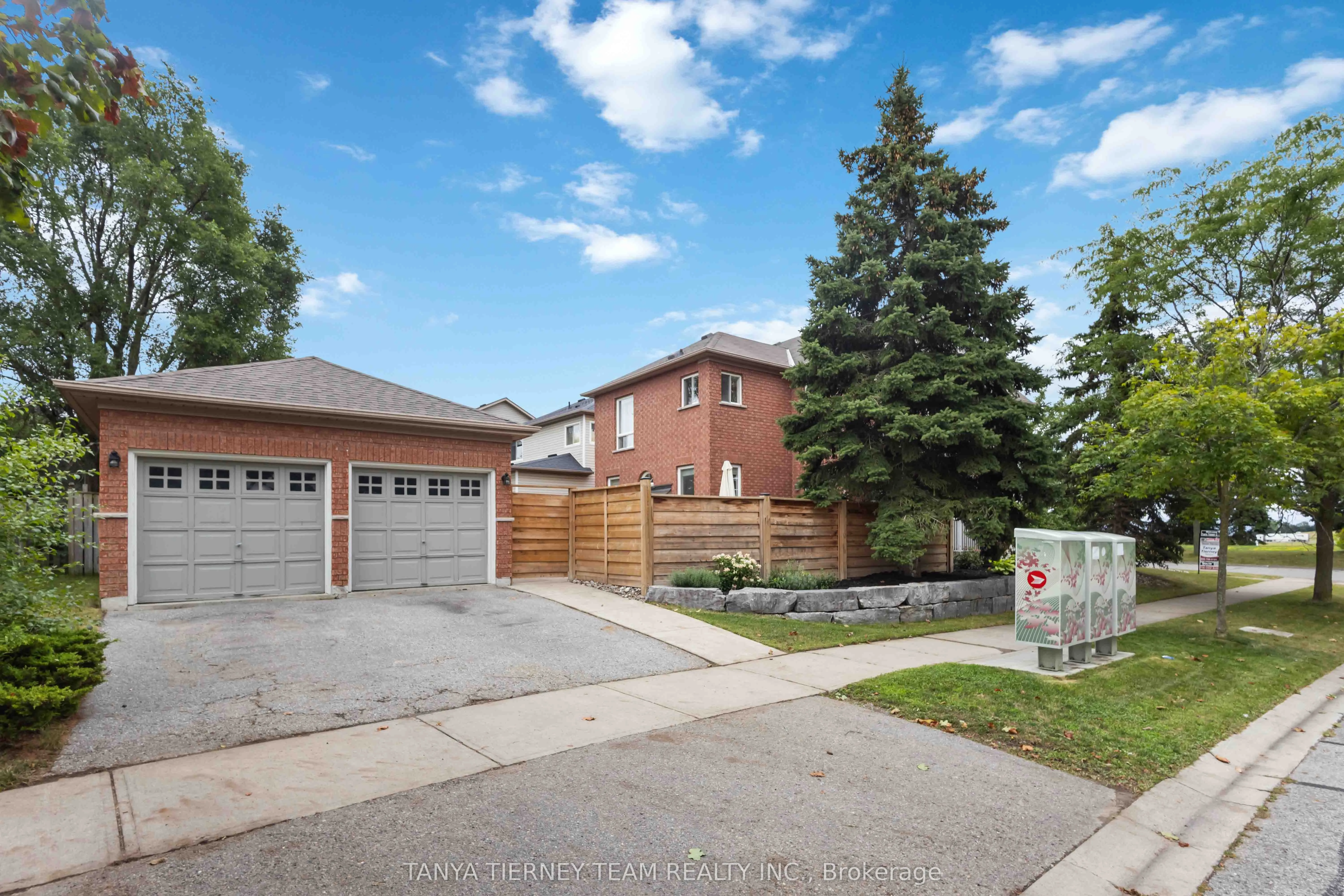 14 Amanda Avenue