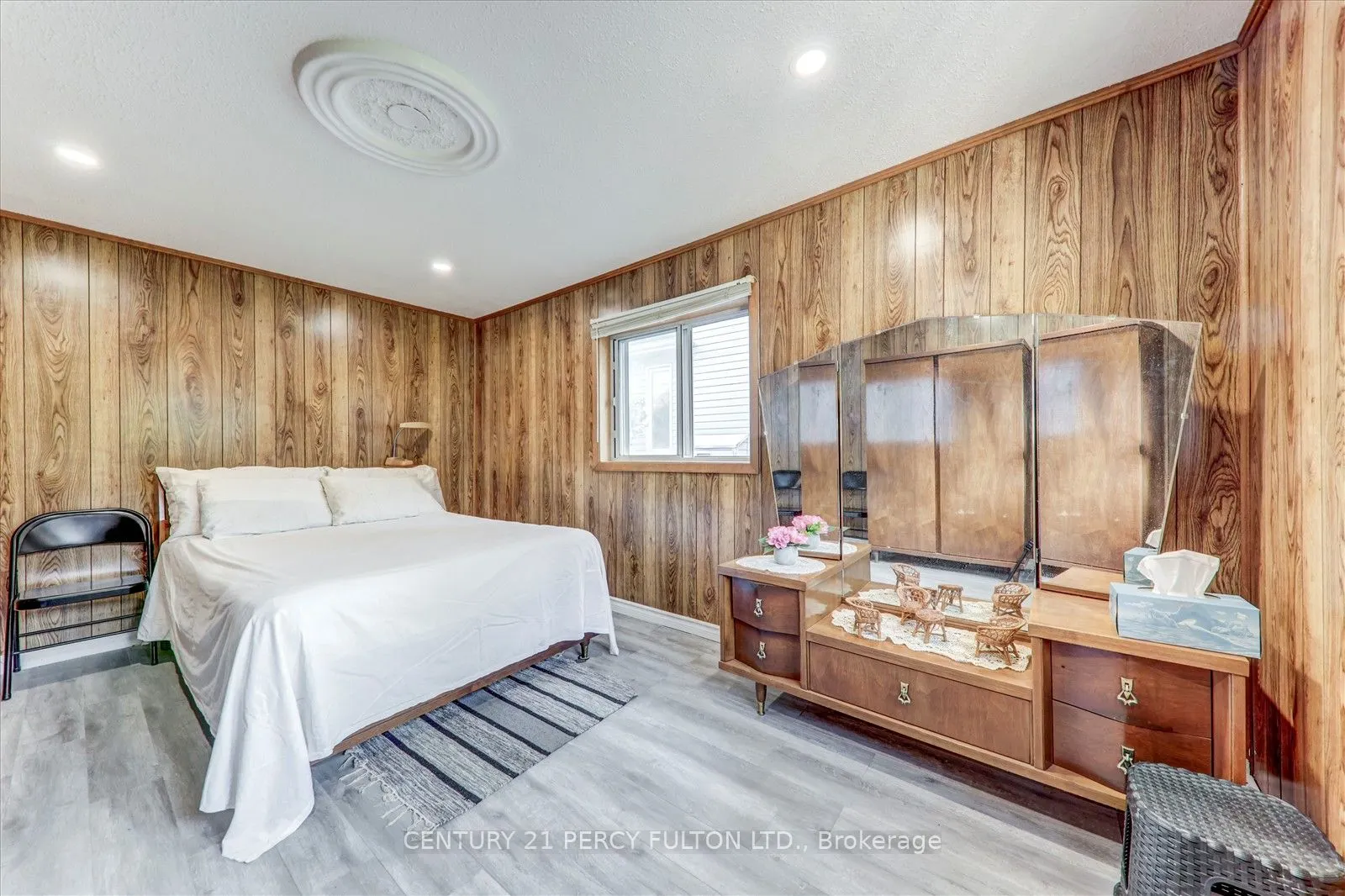 135 Cedar Crest Beach Road