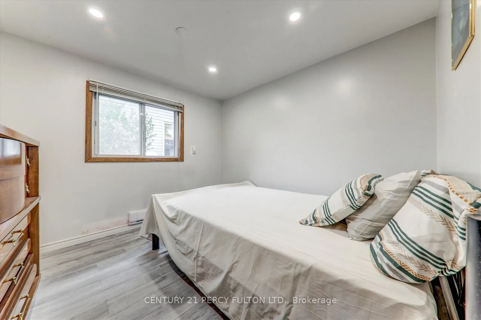 135 Cedar Crest Beach Road