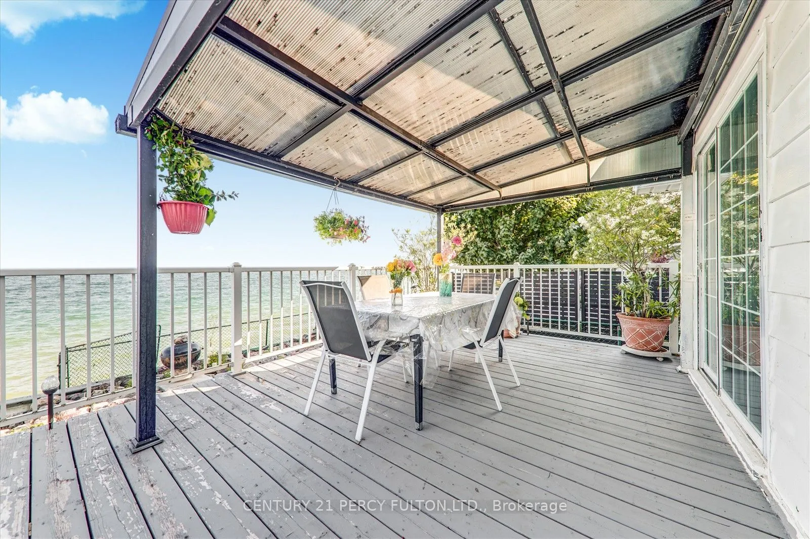135 Cedar Crest Beach Road