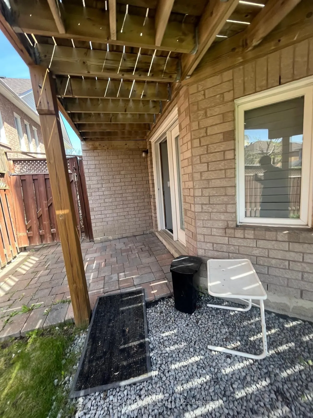 66 woodcock Avenue, #basement