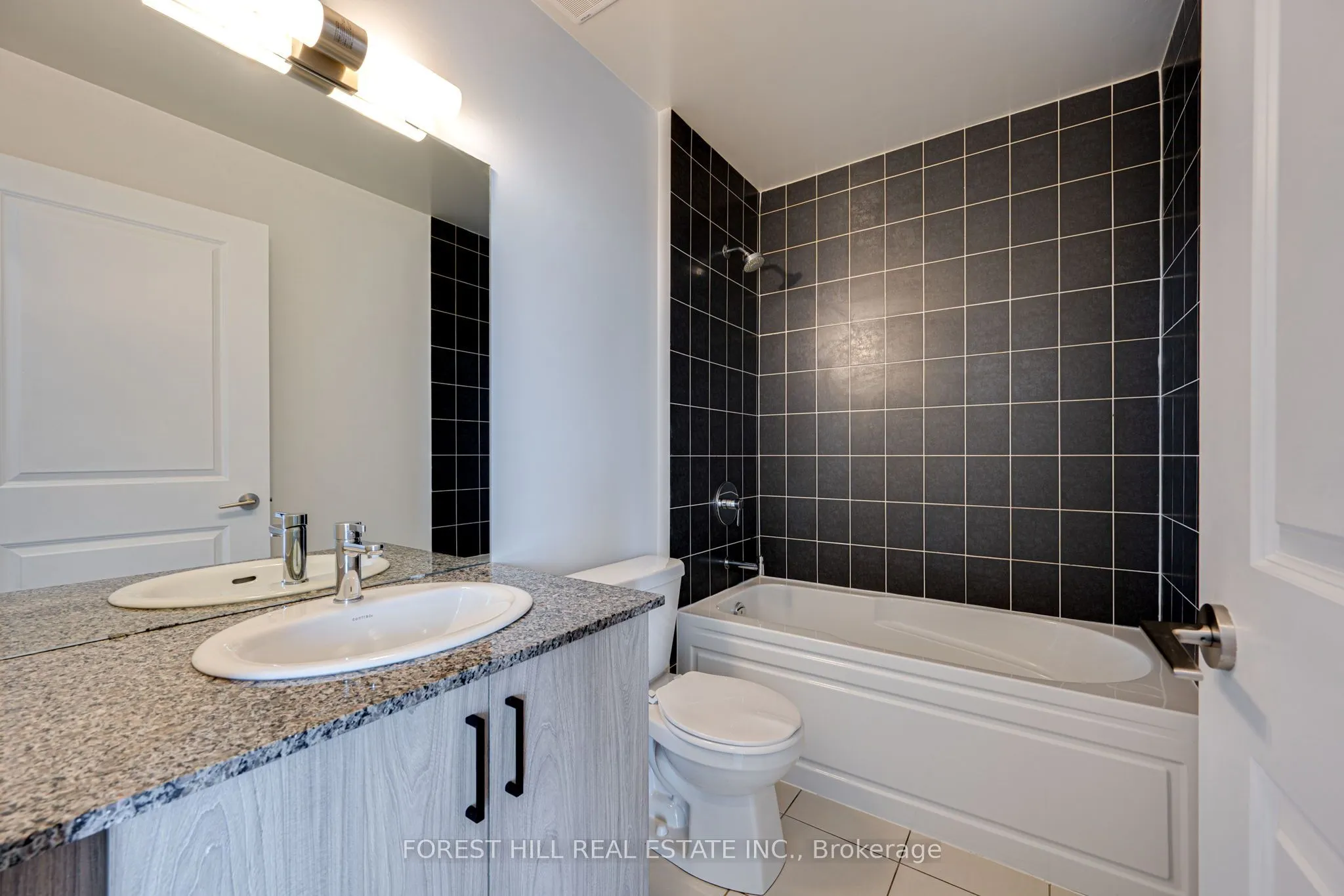 20 Meadowglen Place, #826