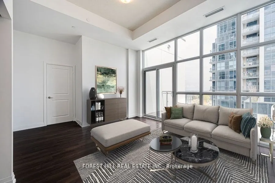 20 Meadowglen Place, #826