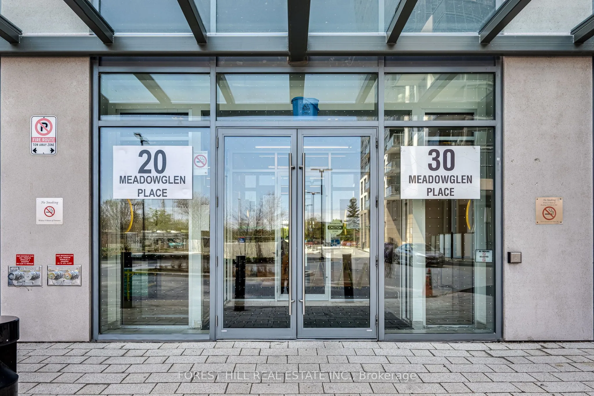 20 Meadowglen Place, #826