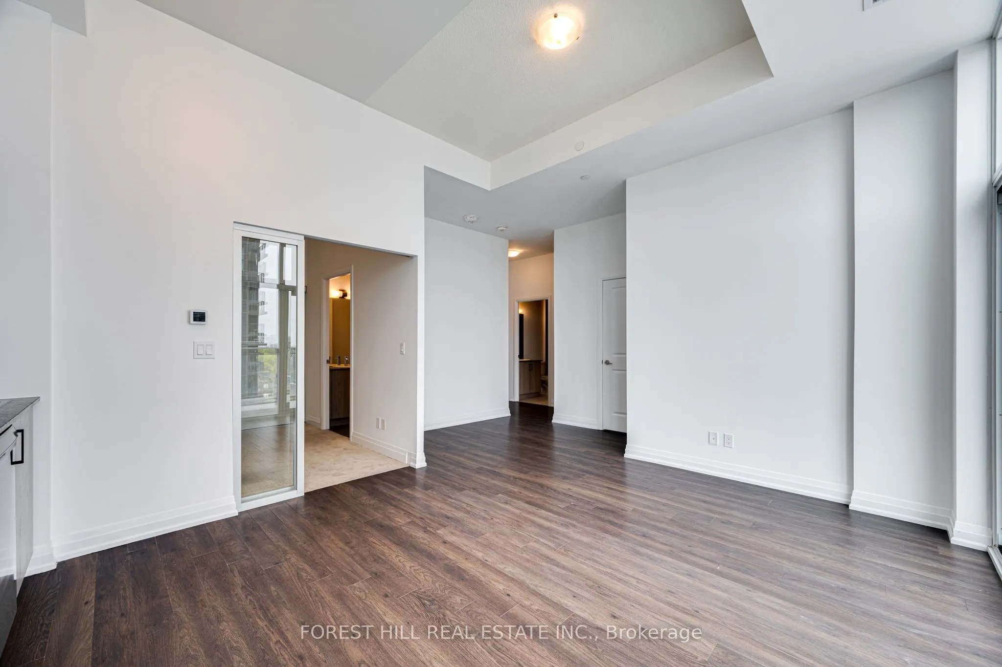 20 Meadowglen Place, #826