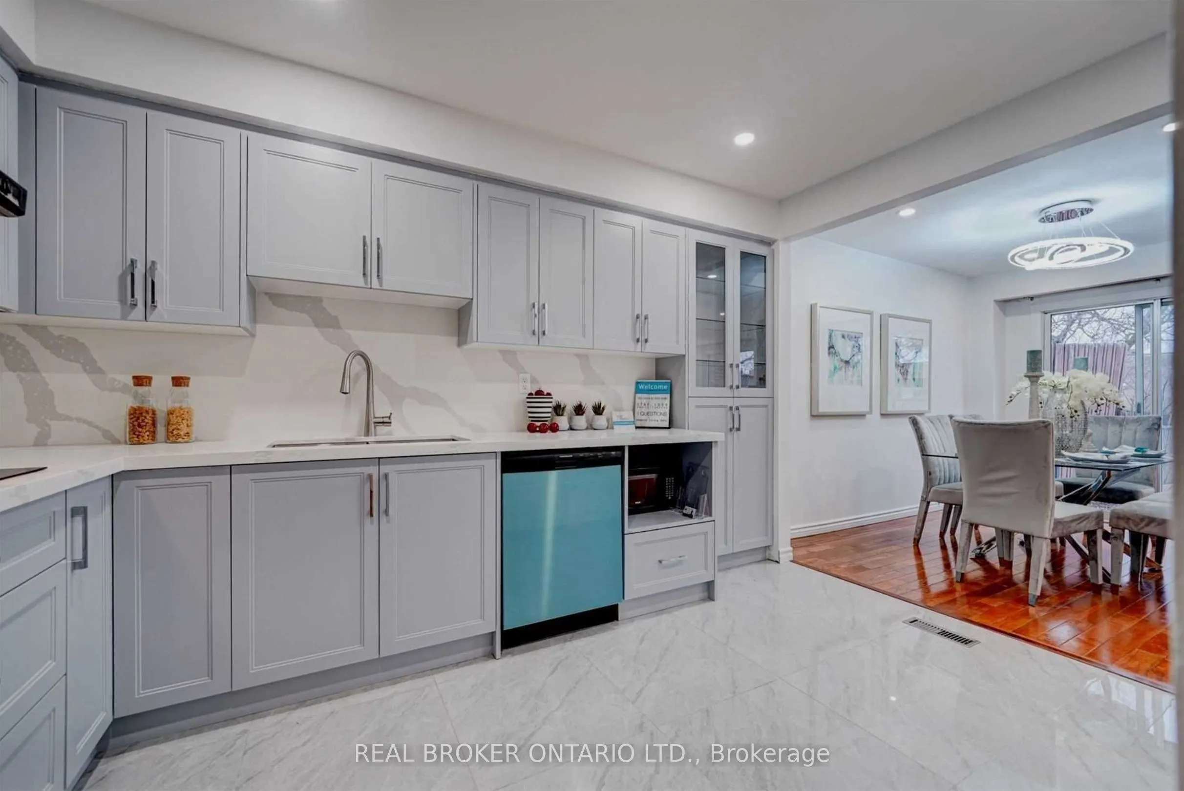 86 Valdor Drive