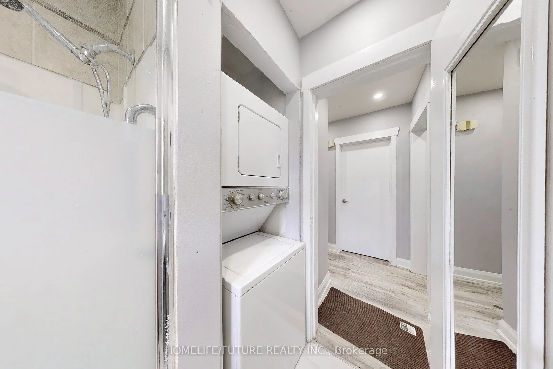 1496 Simcoe Street N