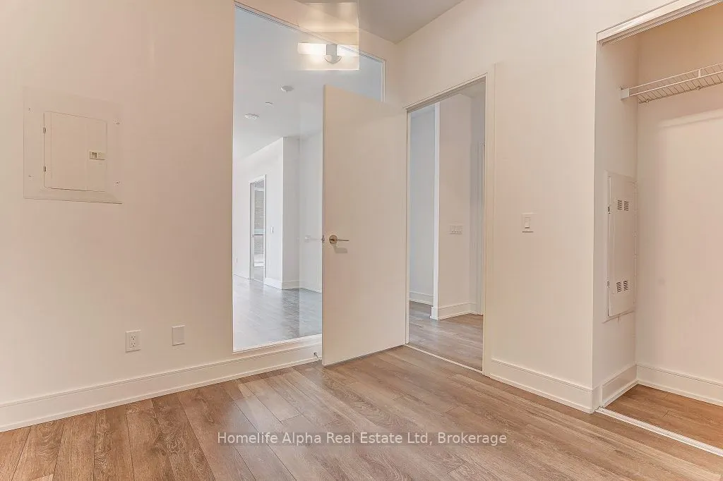 1350 Ellesmere Road, #213