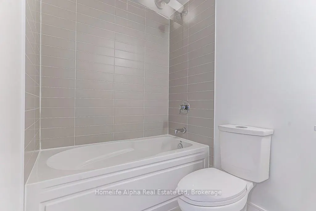 1350 Ellesmere Road, #213