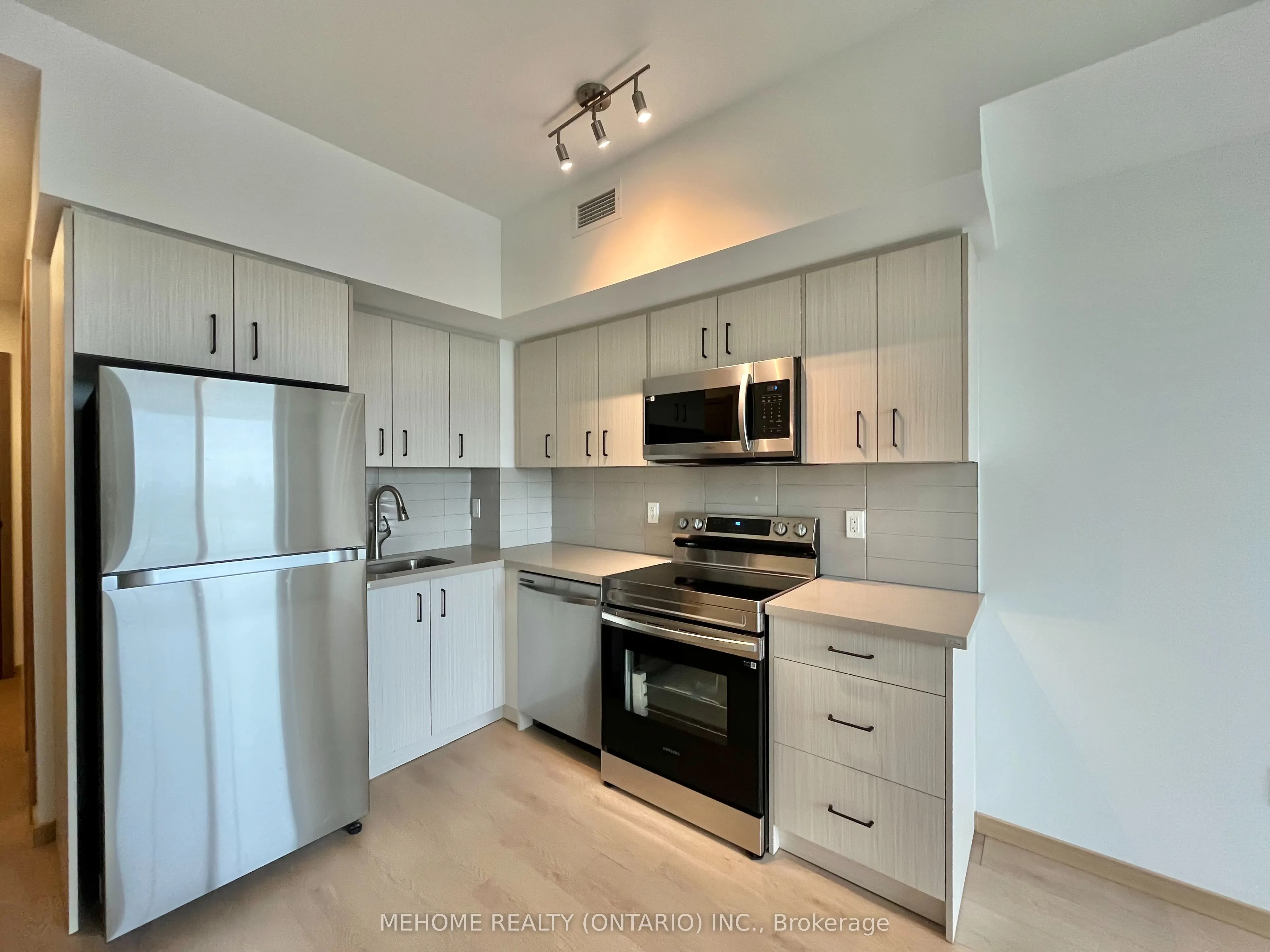 3429 Sheppard Avenue E, #B1012