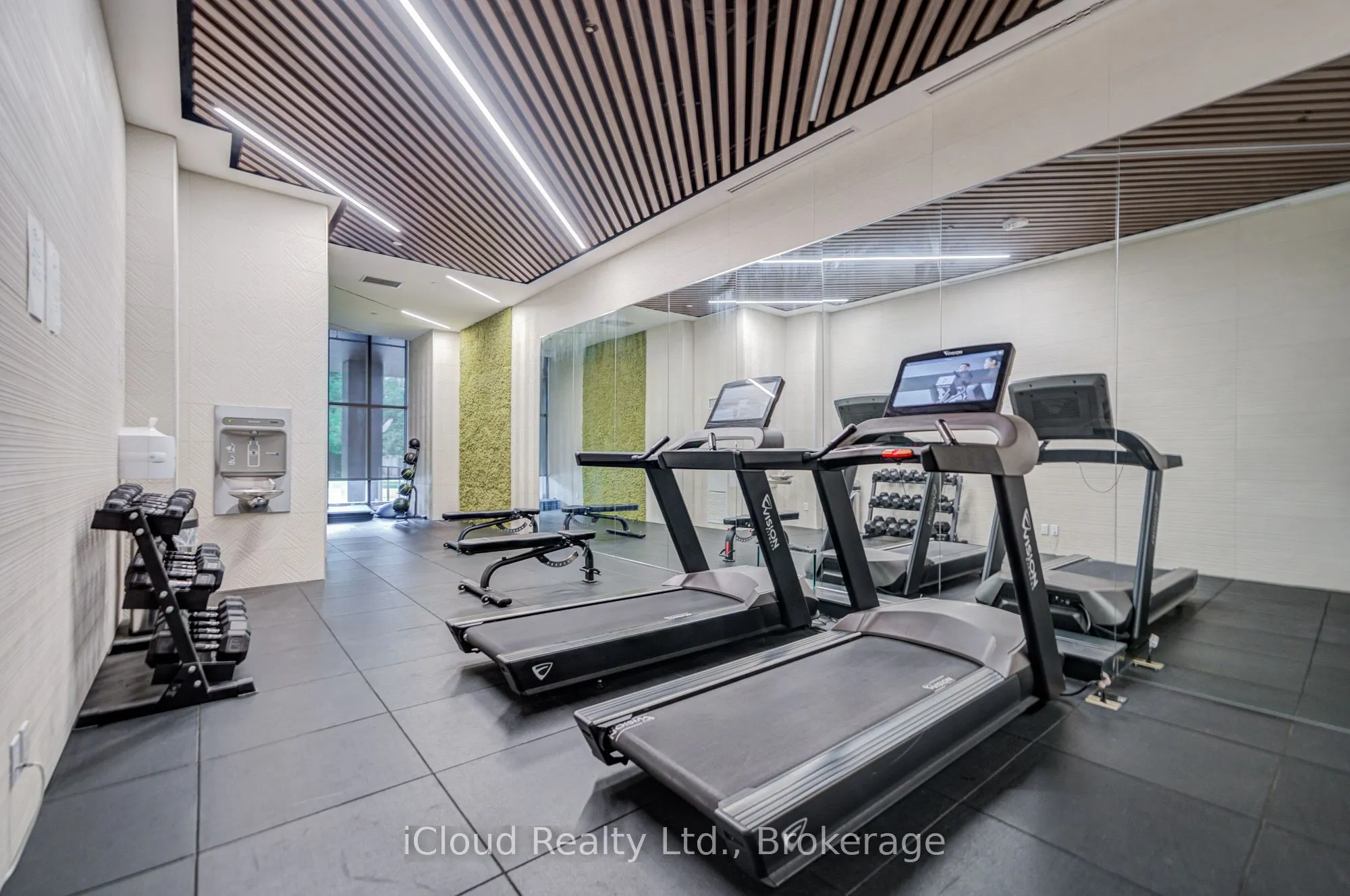1285 Queen Street E, #211