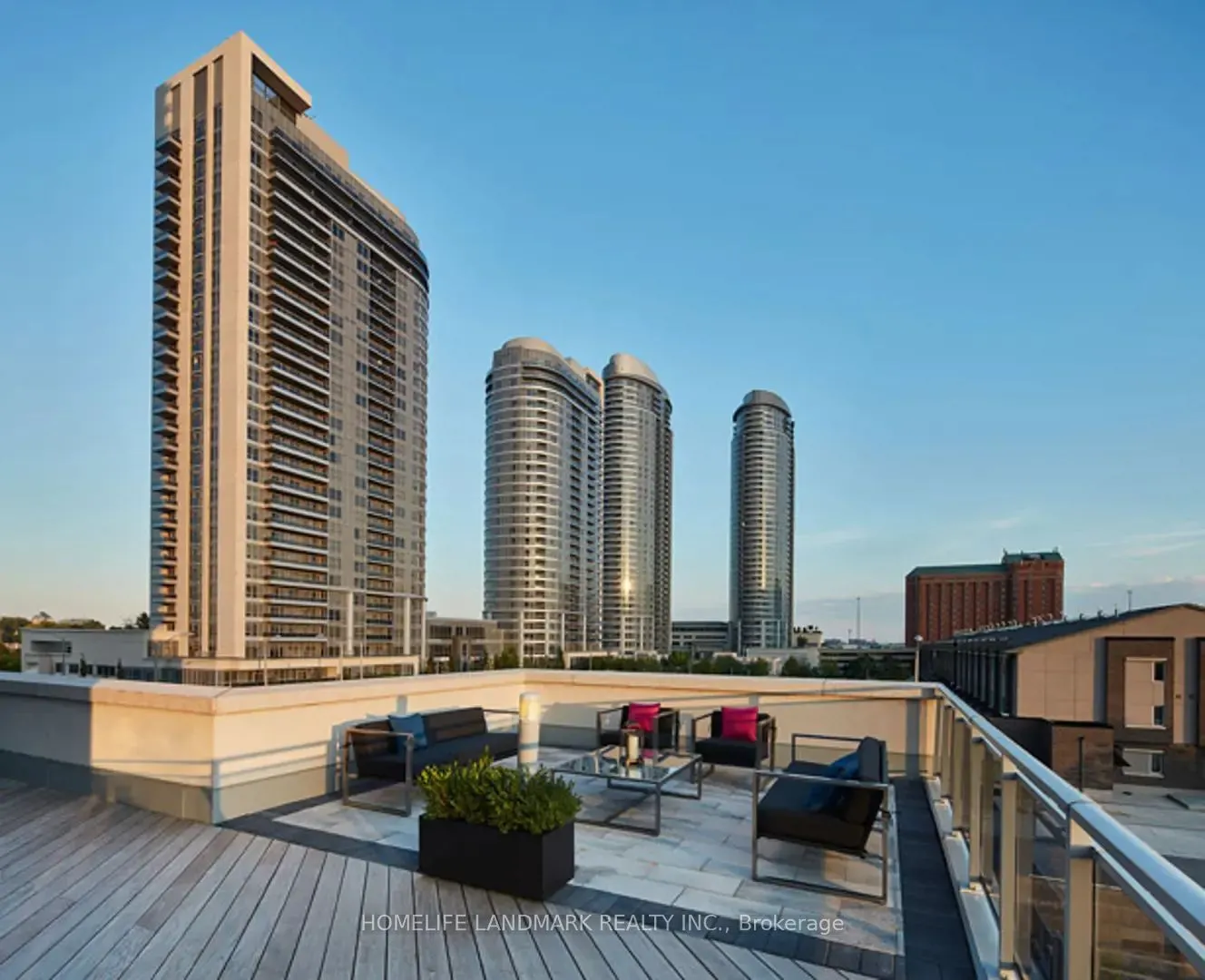 275 Village Green Square, #2618