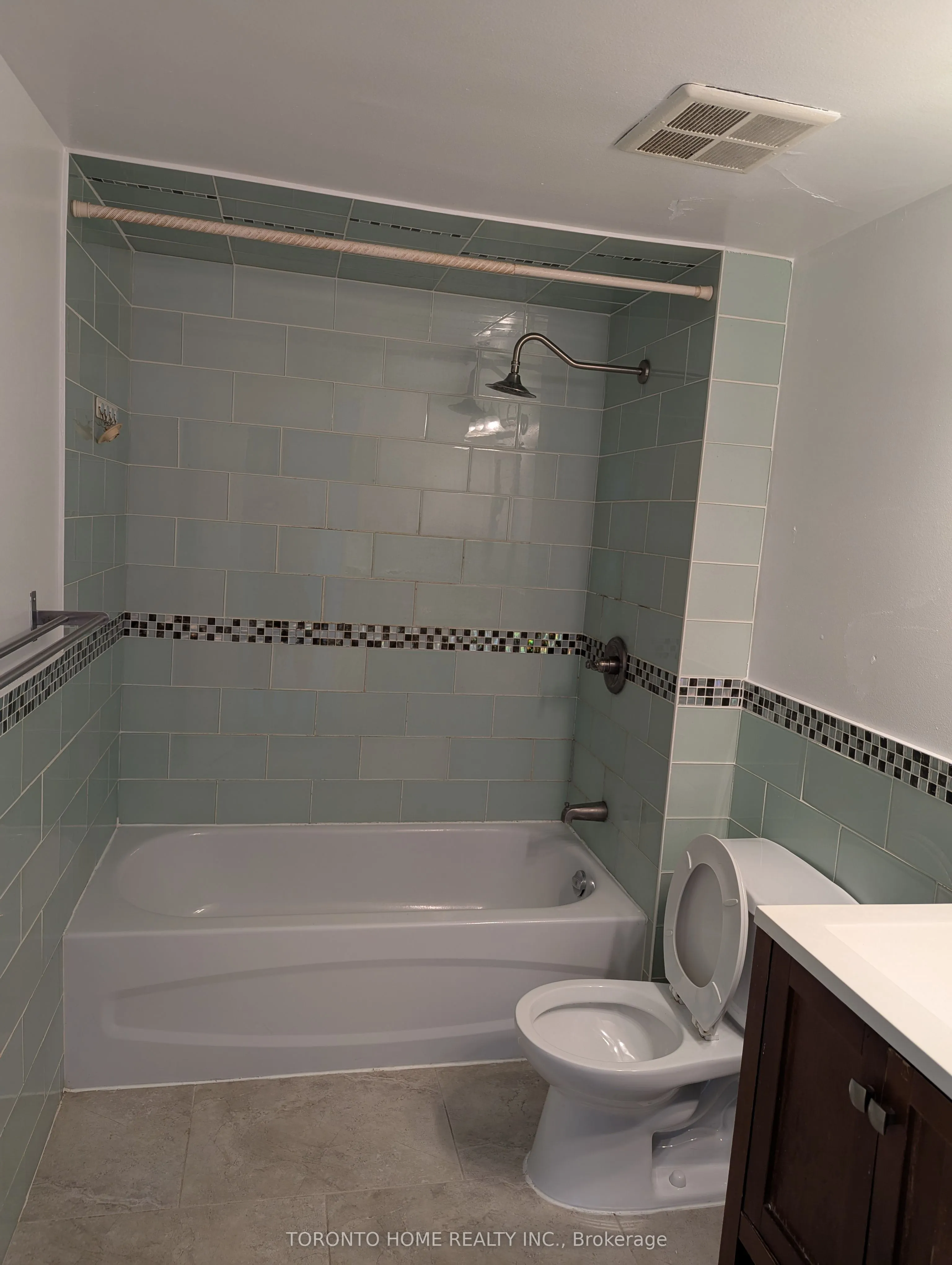 270 Palmdale Drive, #1702