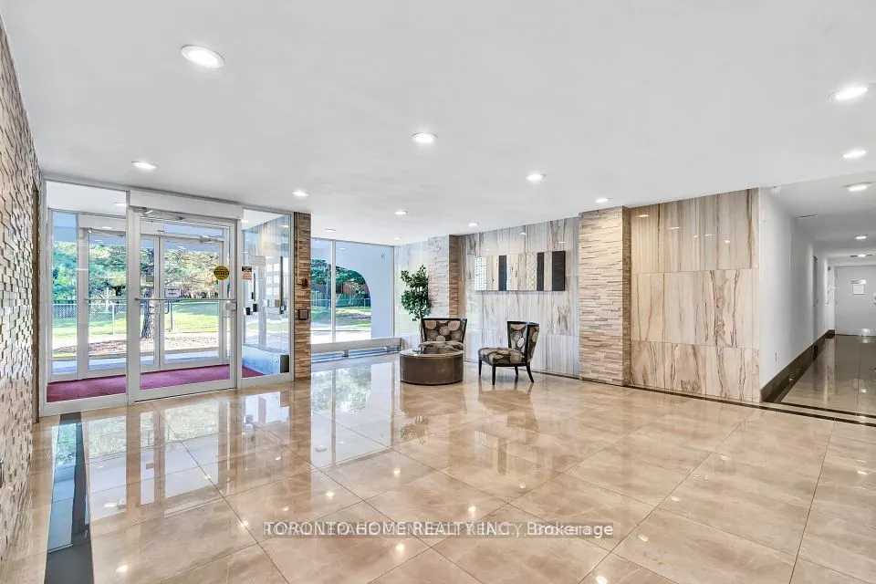 270 Palmdale Drive, #1702