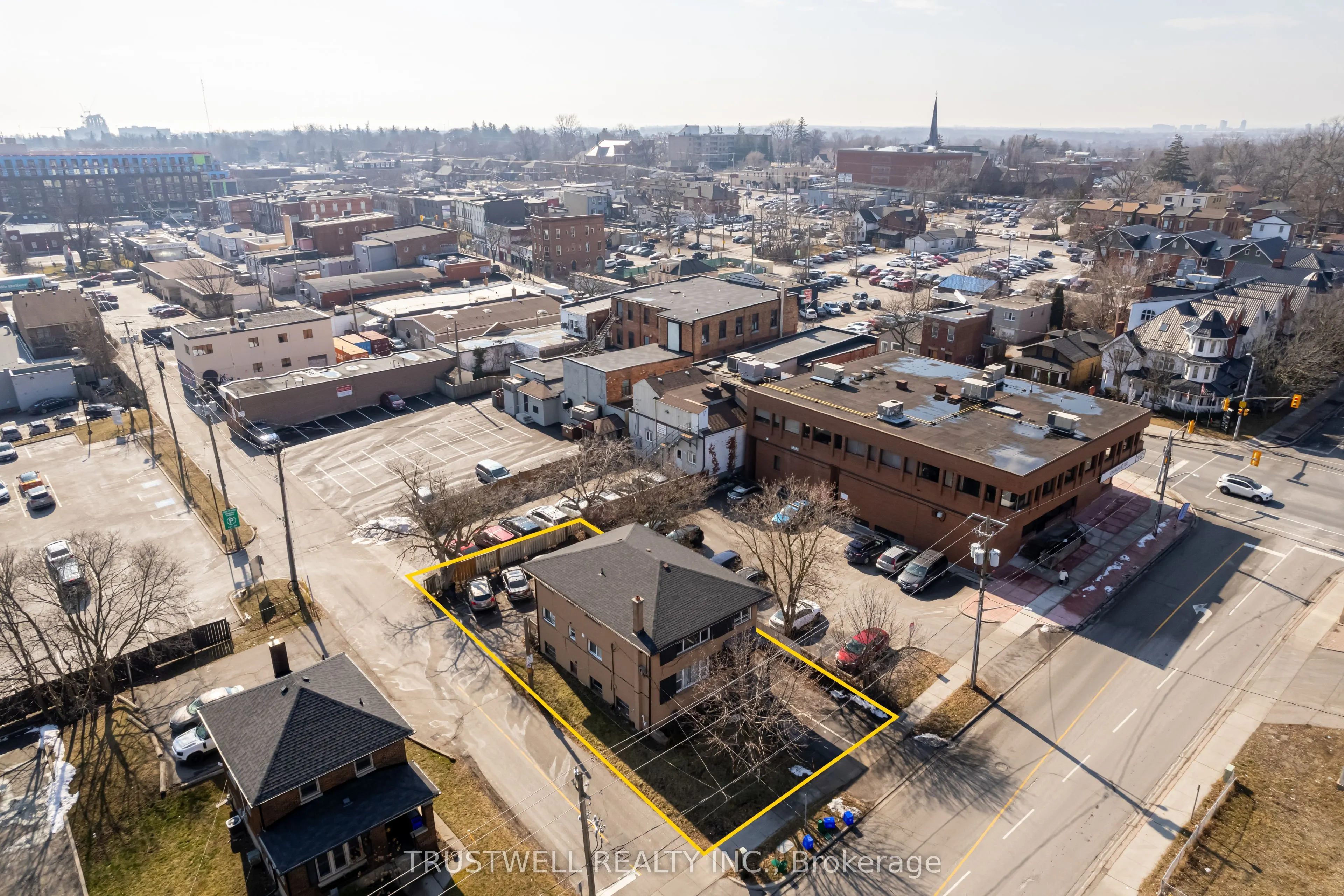 105 Mary Street E, #4