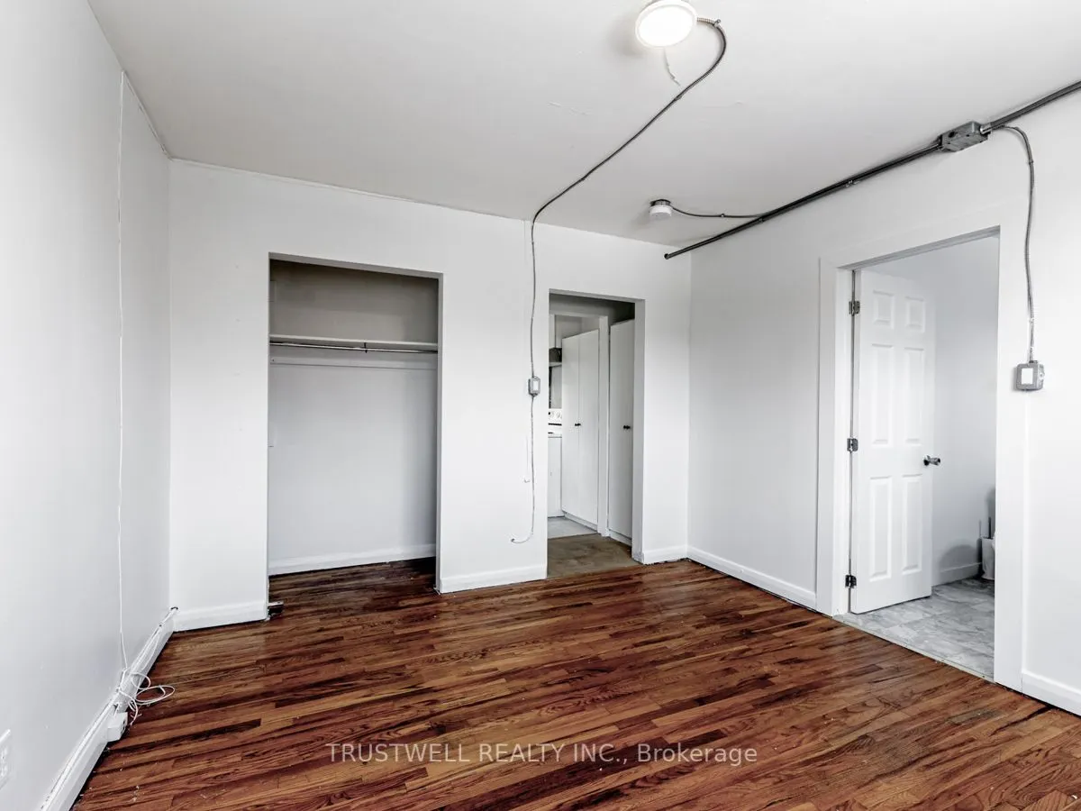 105 Mary Street E, #4