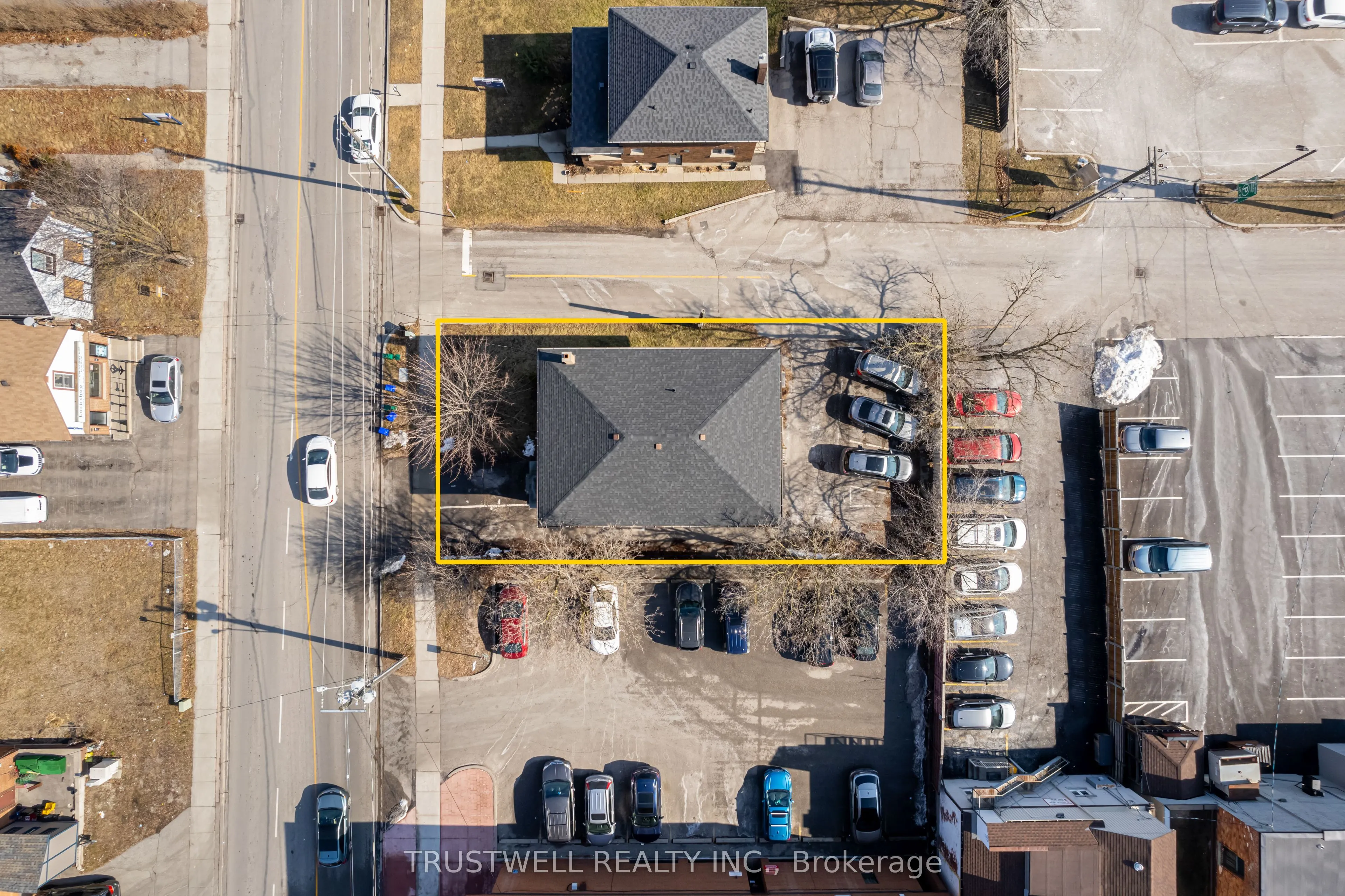 105 Mary Street E, #4