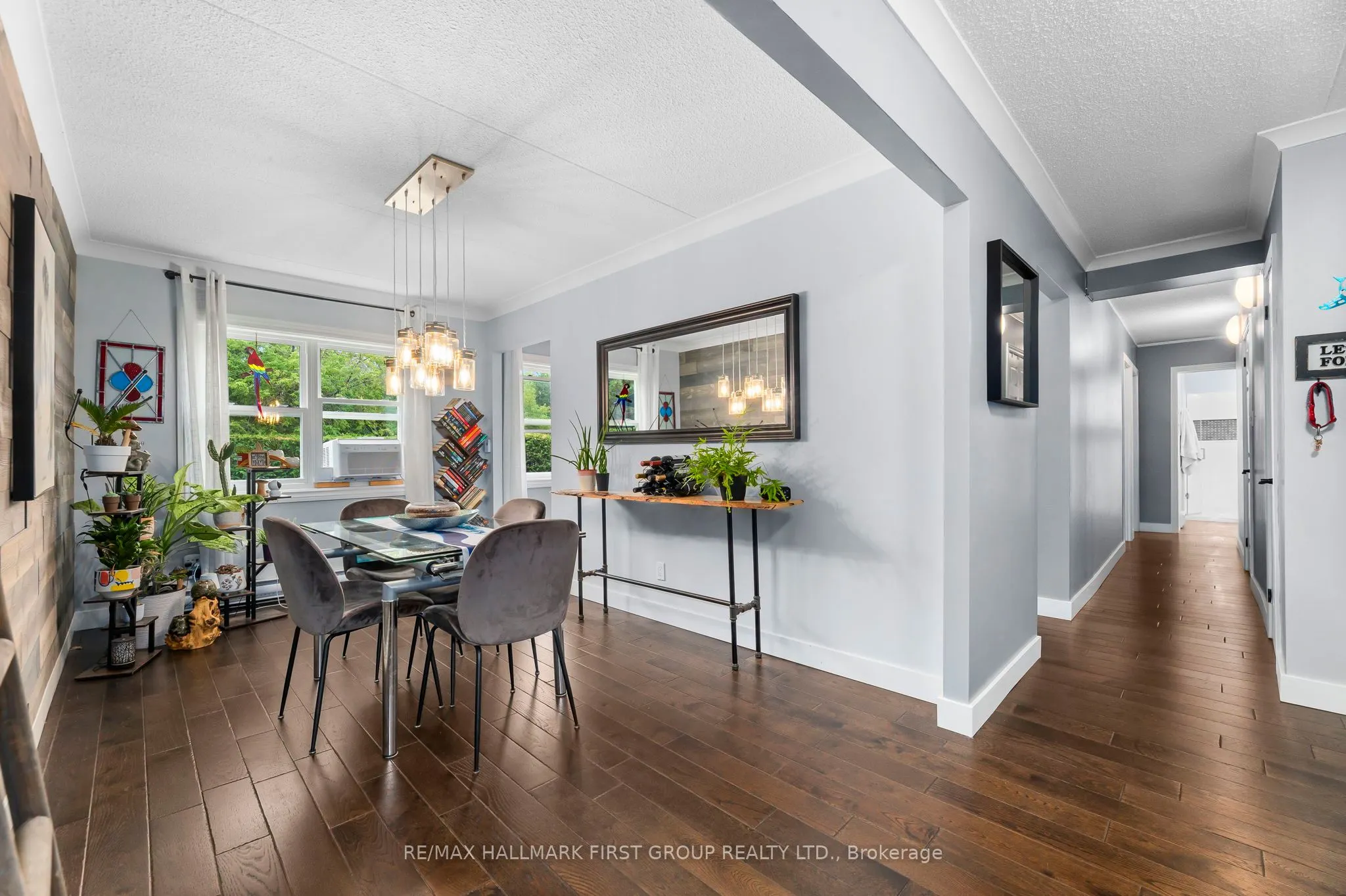 580 Mary Street E, #104