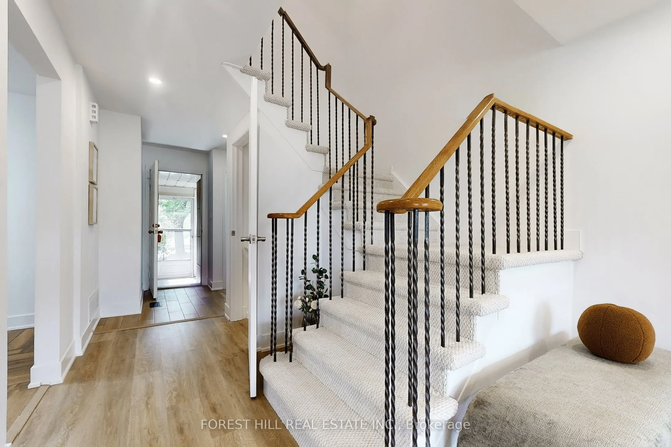 50 Coalport Drive