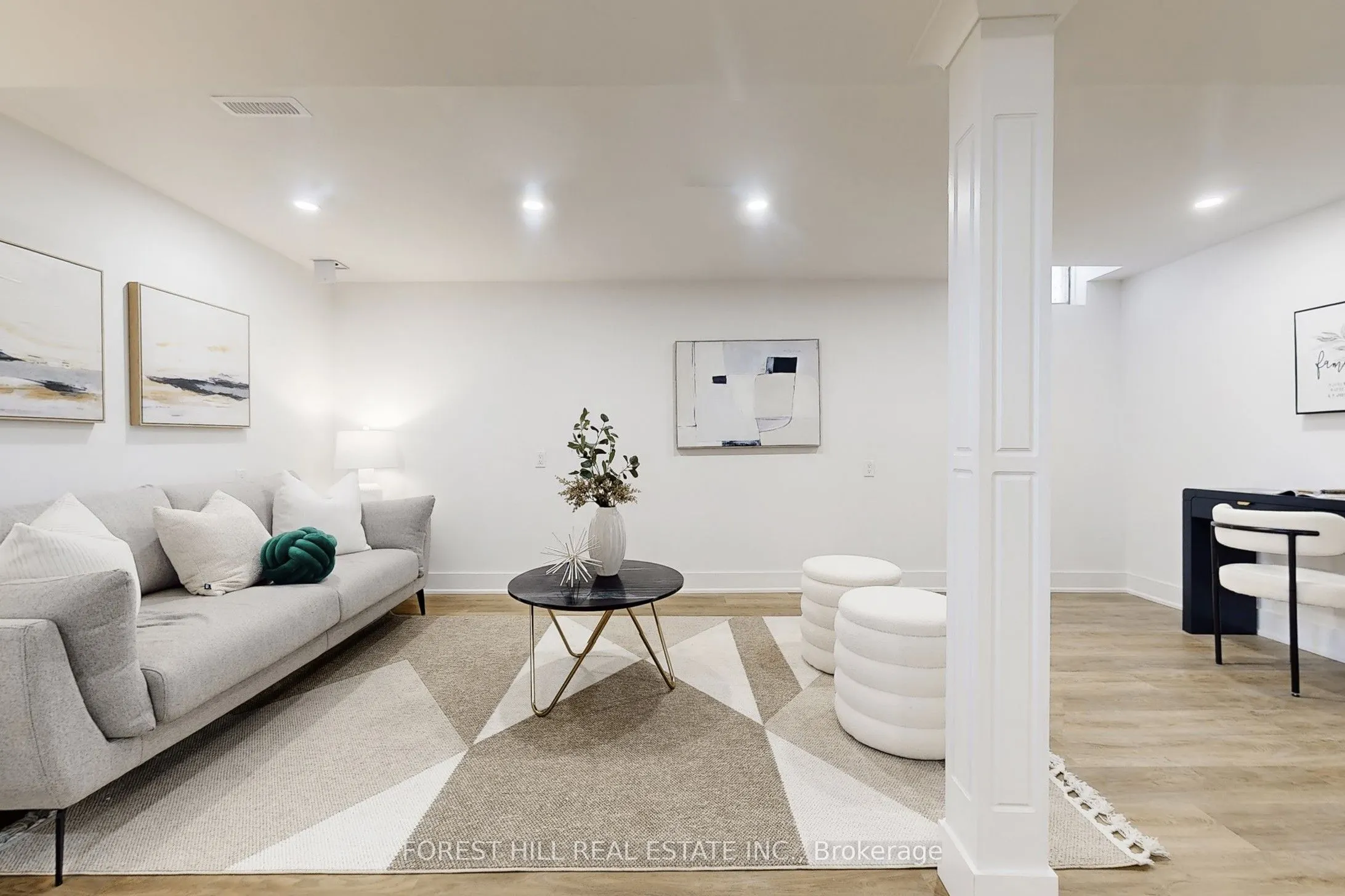 50 Coalport Drive