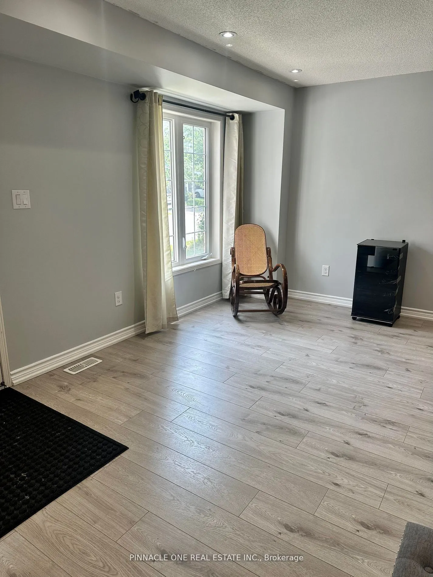 14 Blunden Road