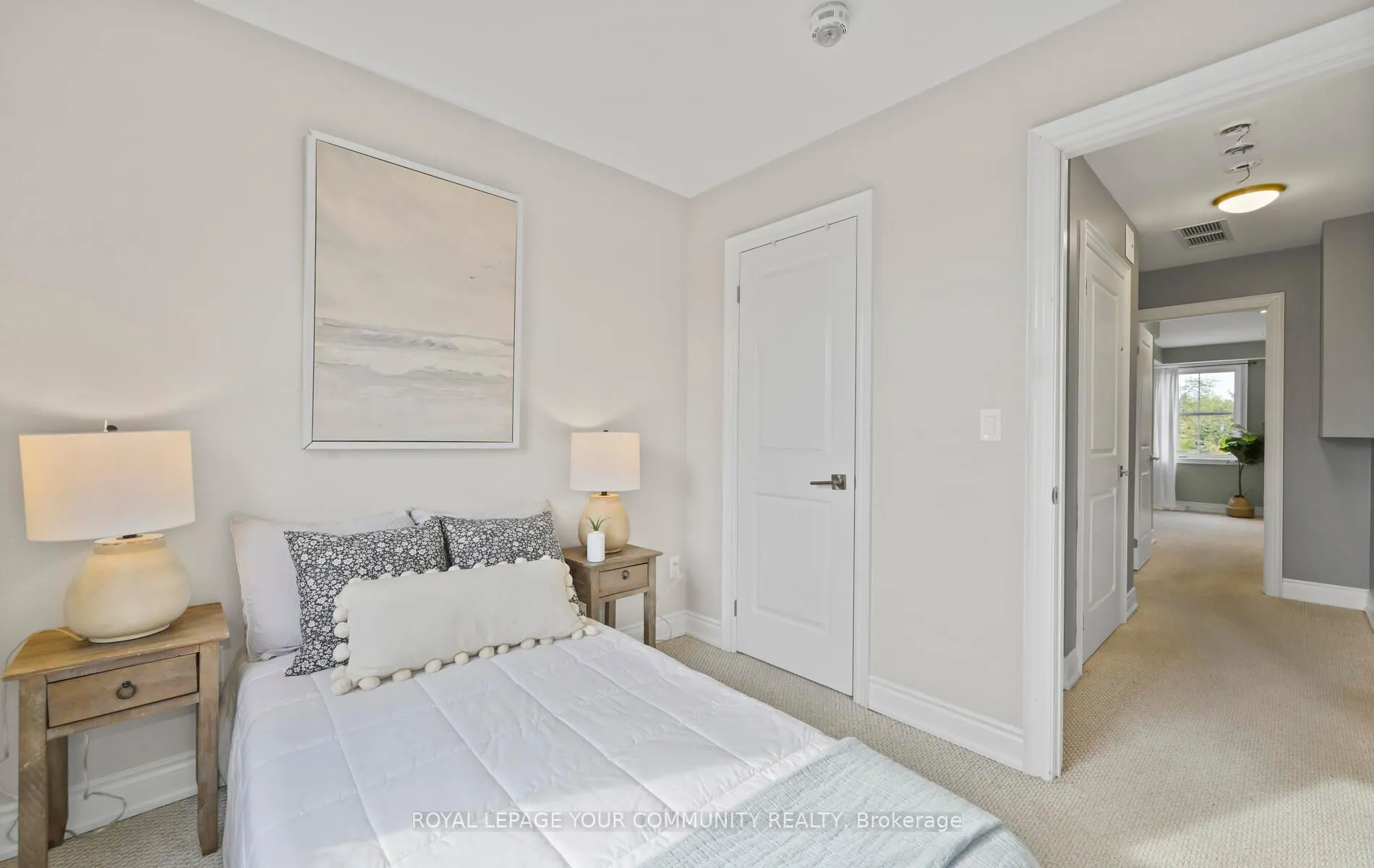 17 Baldwin Street N, #205