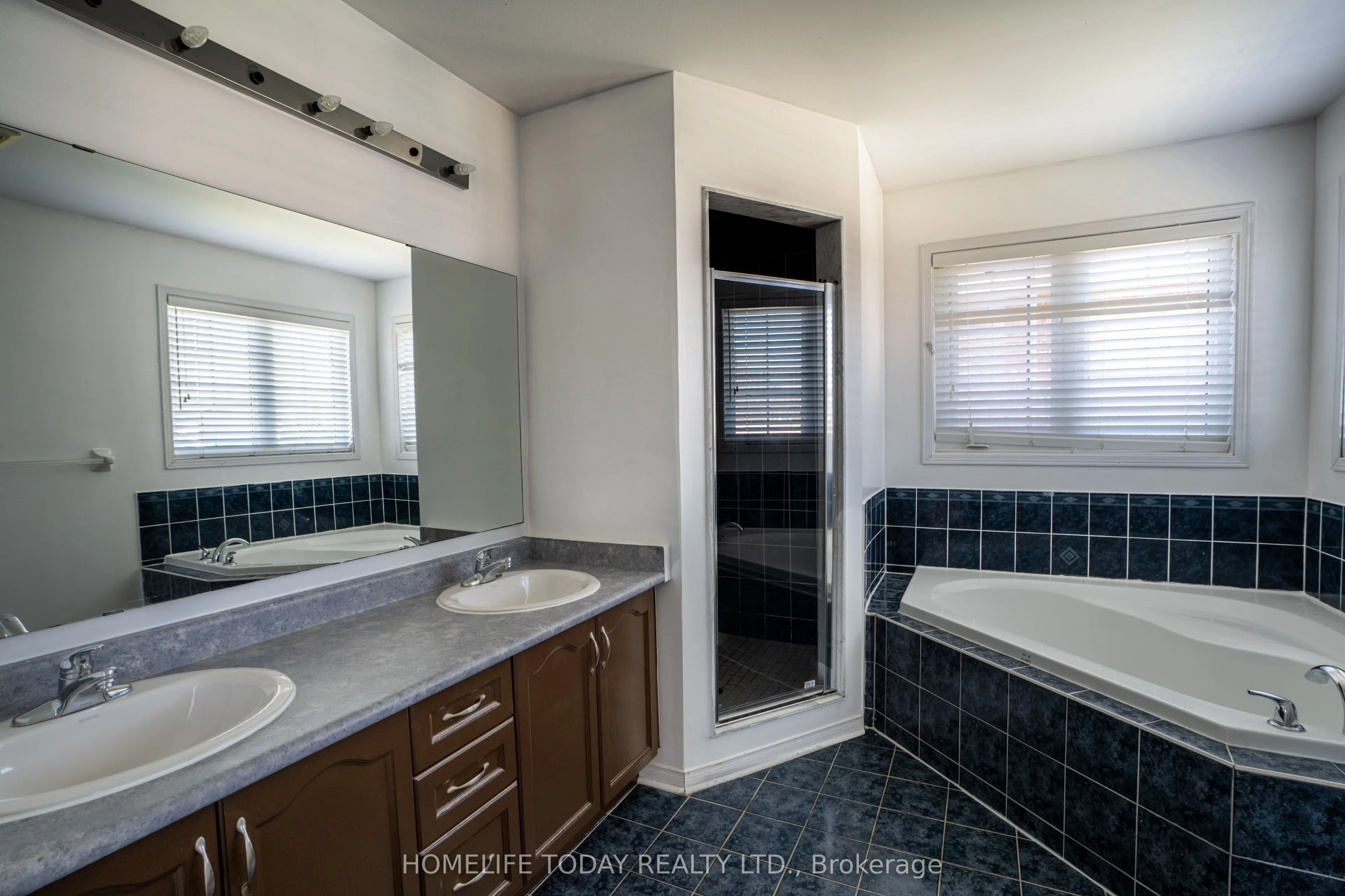 2 Pardon Avenue, #Main
